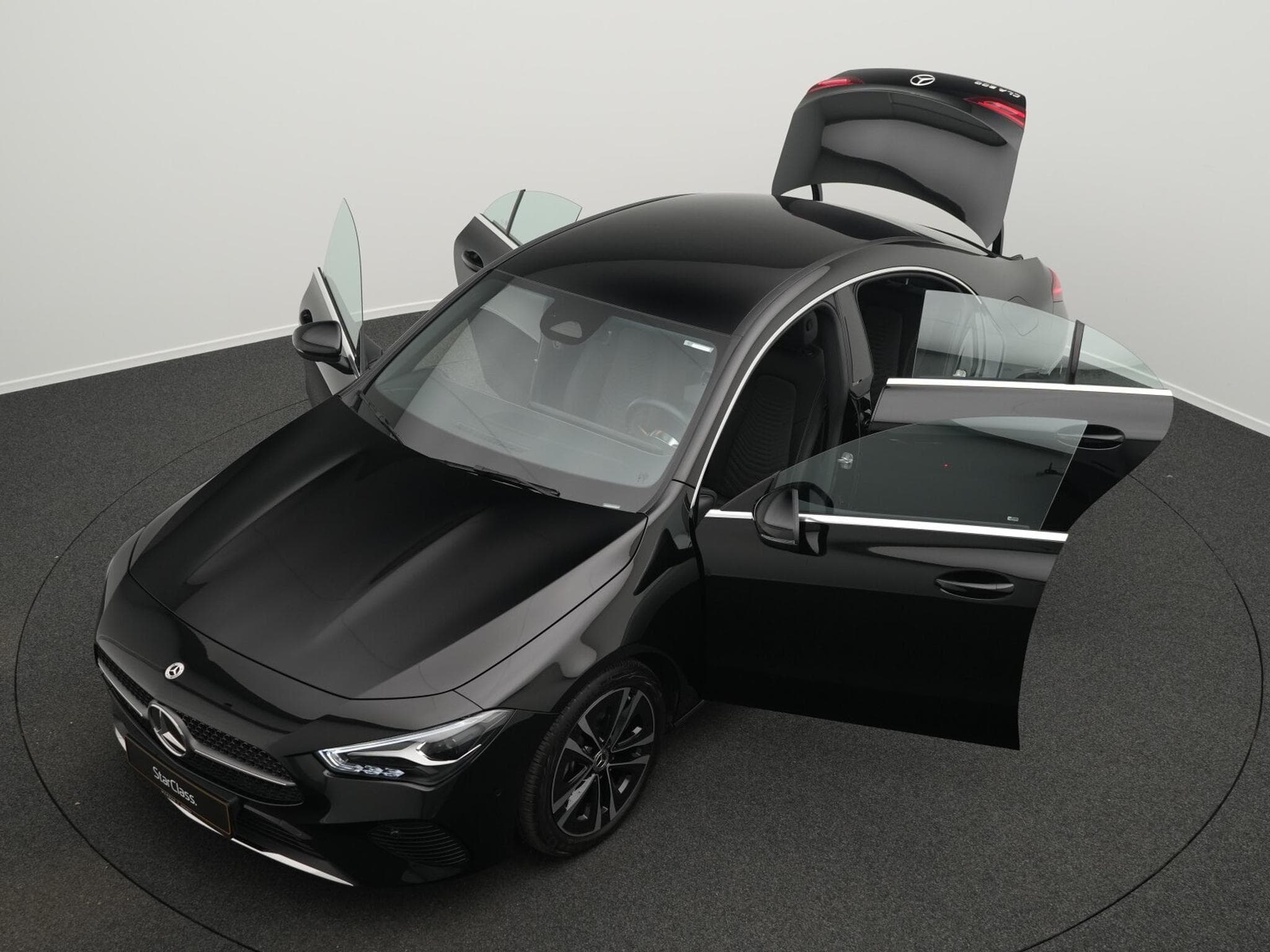 Mercedes CLA 200 Coupé (2024) - Photo 12
