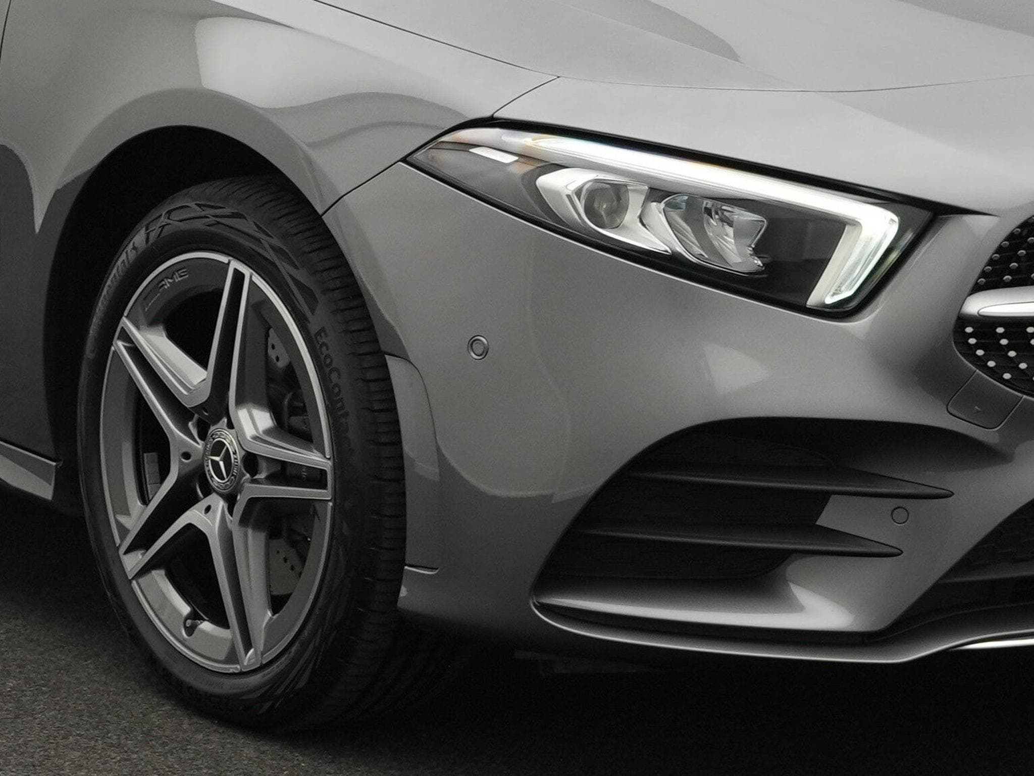 Mercedes A 250 e AMG-Line Lim LED+Kamera+18"+AHK (2022) - Photo 7