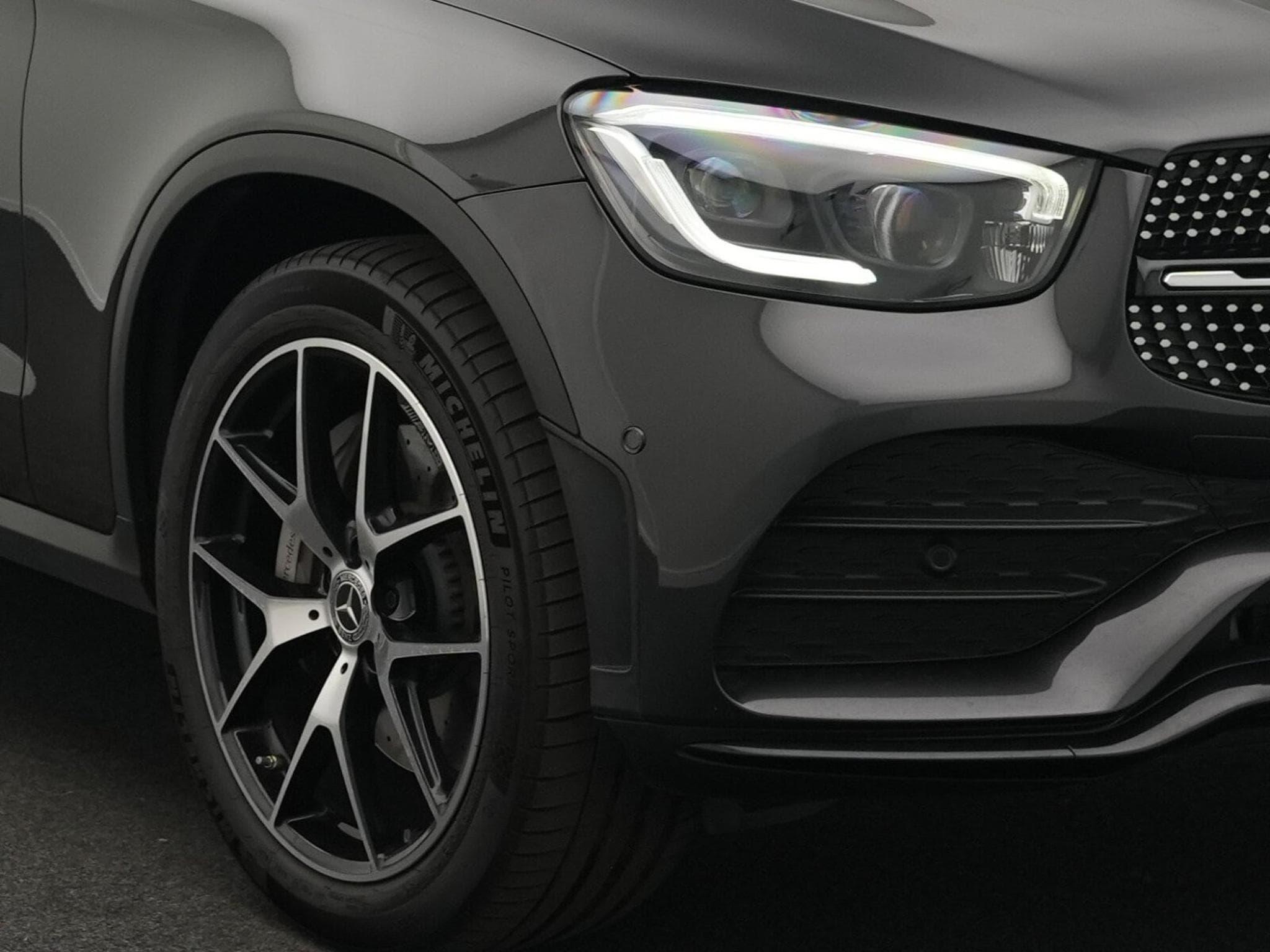 Mercedes GLC 300 4MATIC (2020) - Photo 7