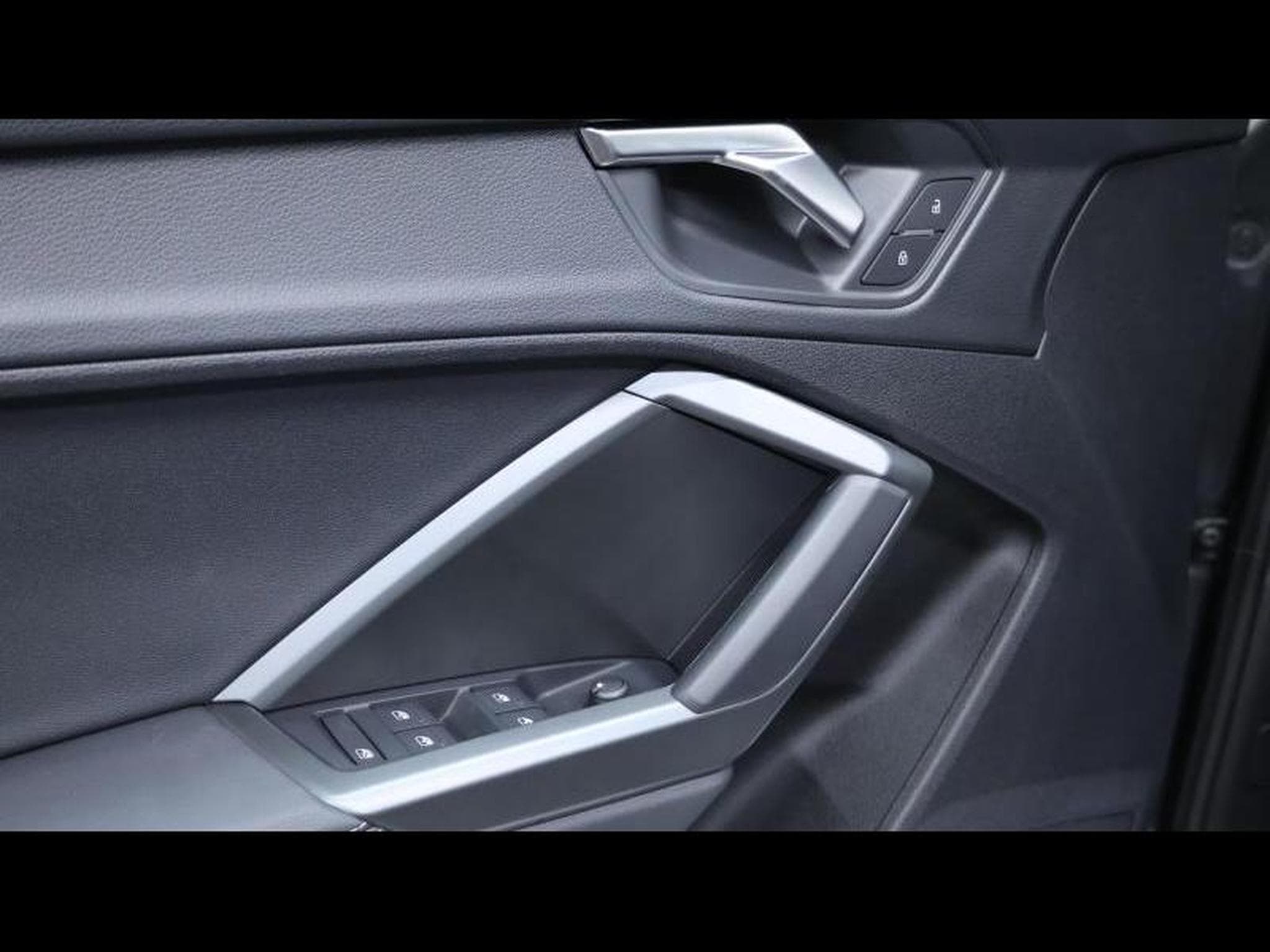 Audi Q3 35 TDI S-Line S-Tronic (2025) - Photo 24