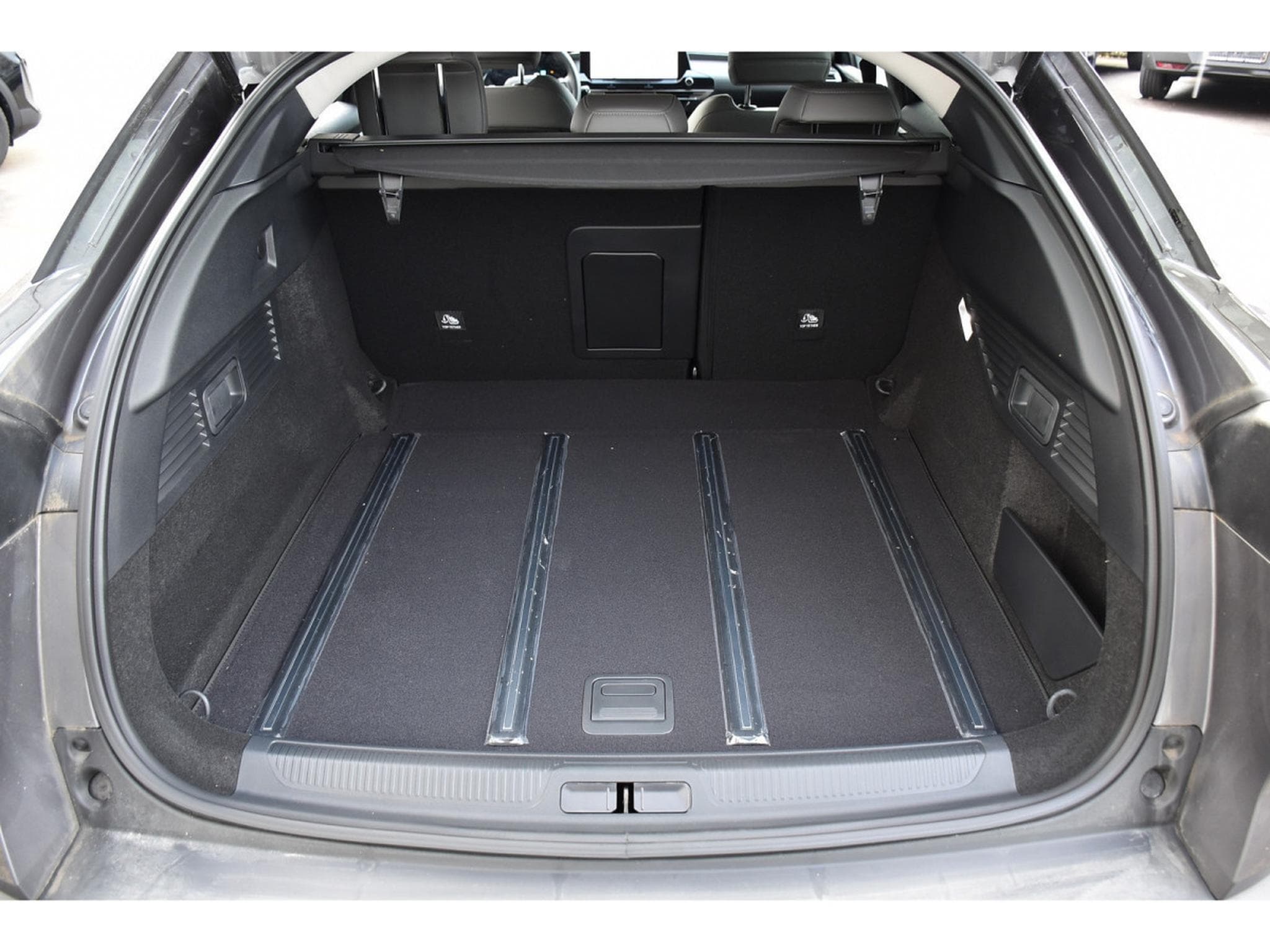 Citroën C5 X 1.2 PureTech PLUS EAT8 CUIR ACC HUD LANE NEUVE (2024) - Photo 25