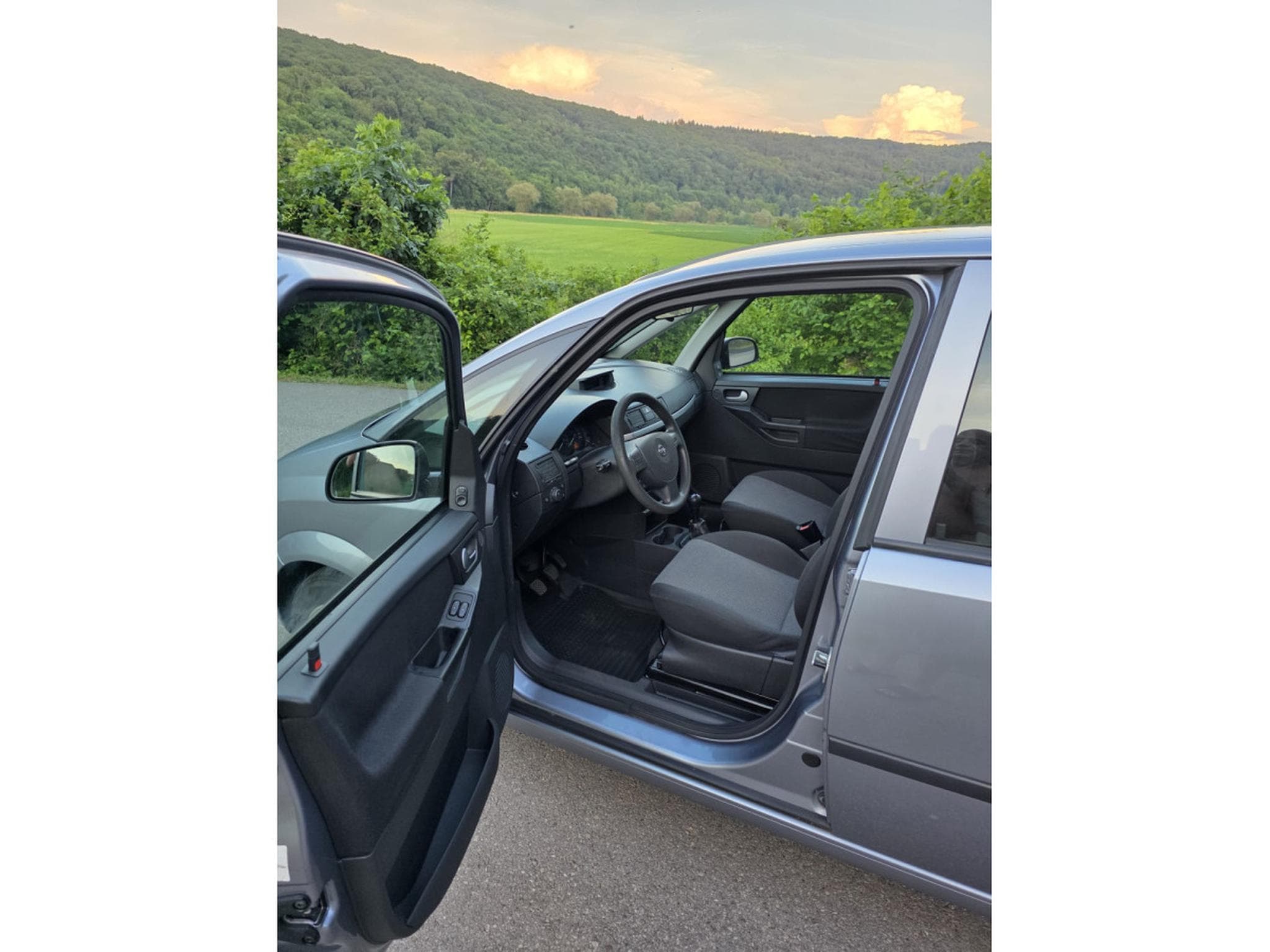 Opel Meriva 1.6 (2005) - Photo 8