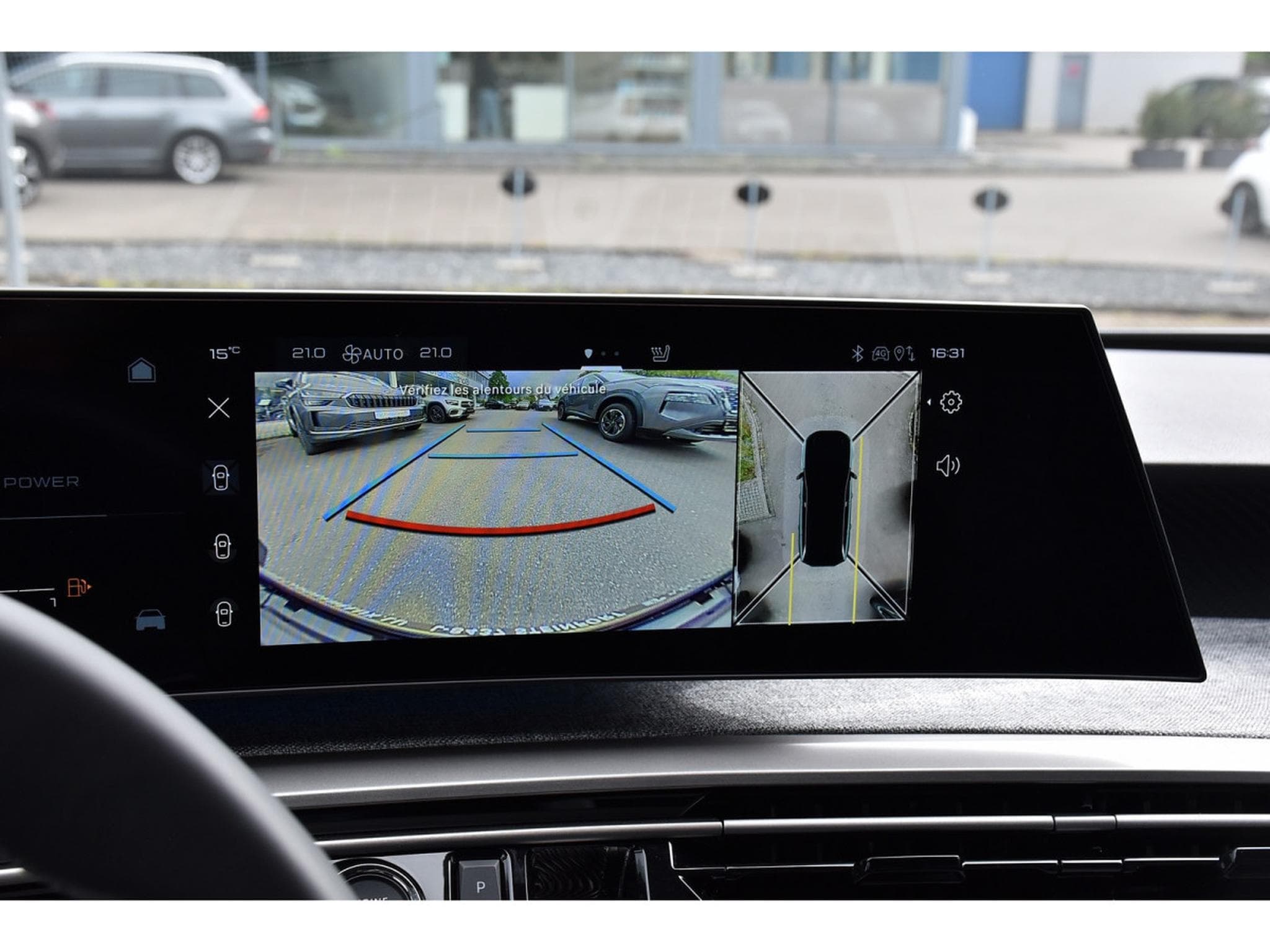 Peugeot 5008 Hybrid 145 Allure e-DCS ACC SG CHFF CAM360 NEUF (2026) - Photo 18