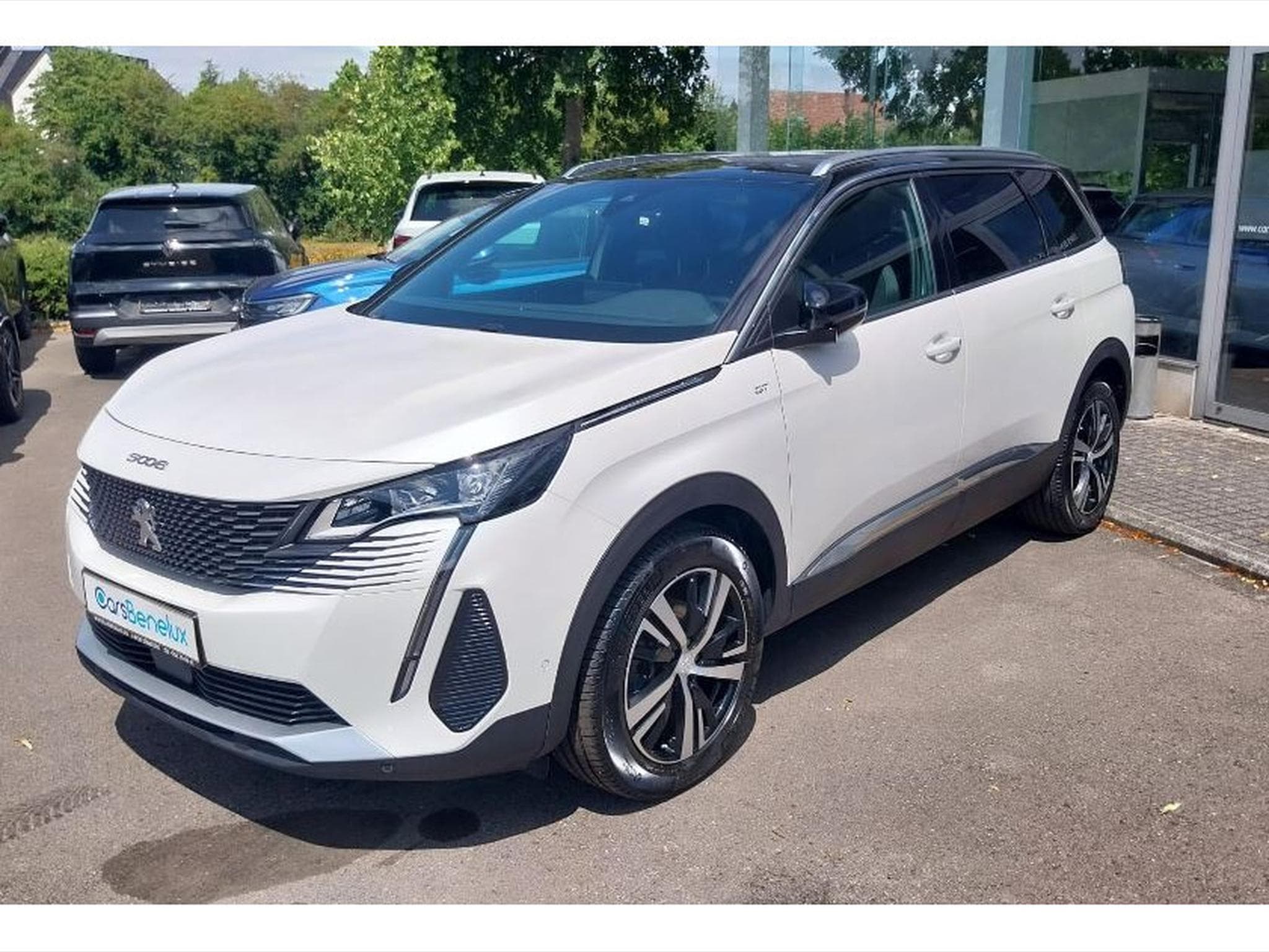 Peugeot 5008 1.2 puretech 131 GT-LINE EAT8 (2024) - Photo 4