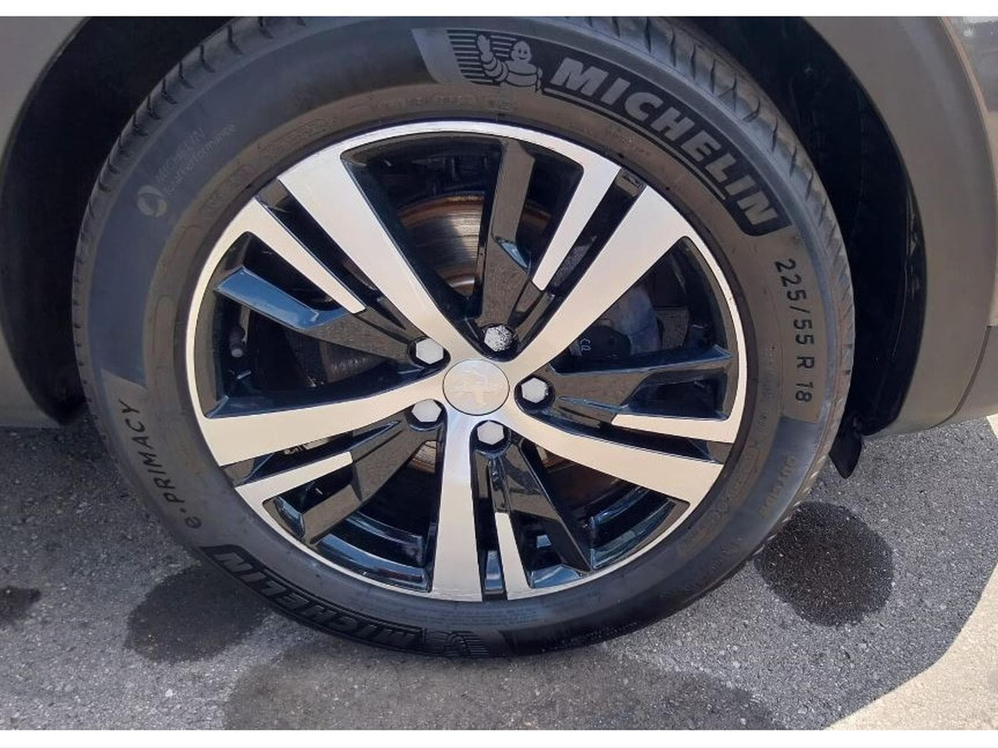 Peugeot 5008 1.2 puretech 131GT-LINE EAT8 (2024) - Photo 6