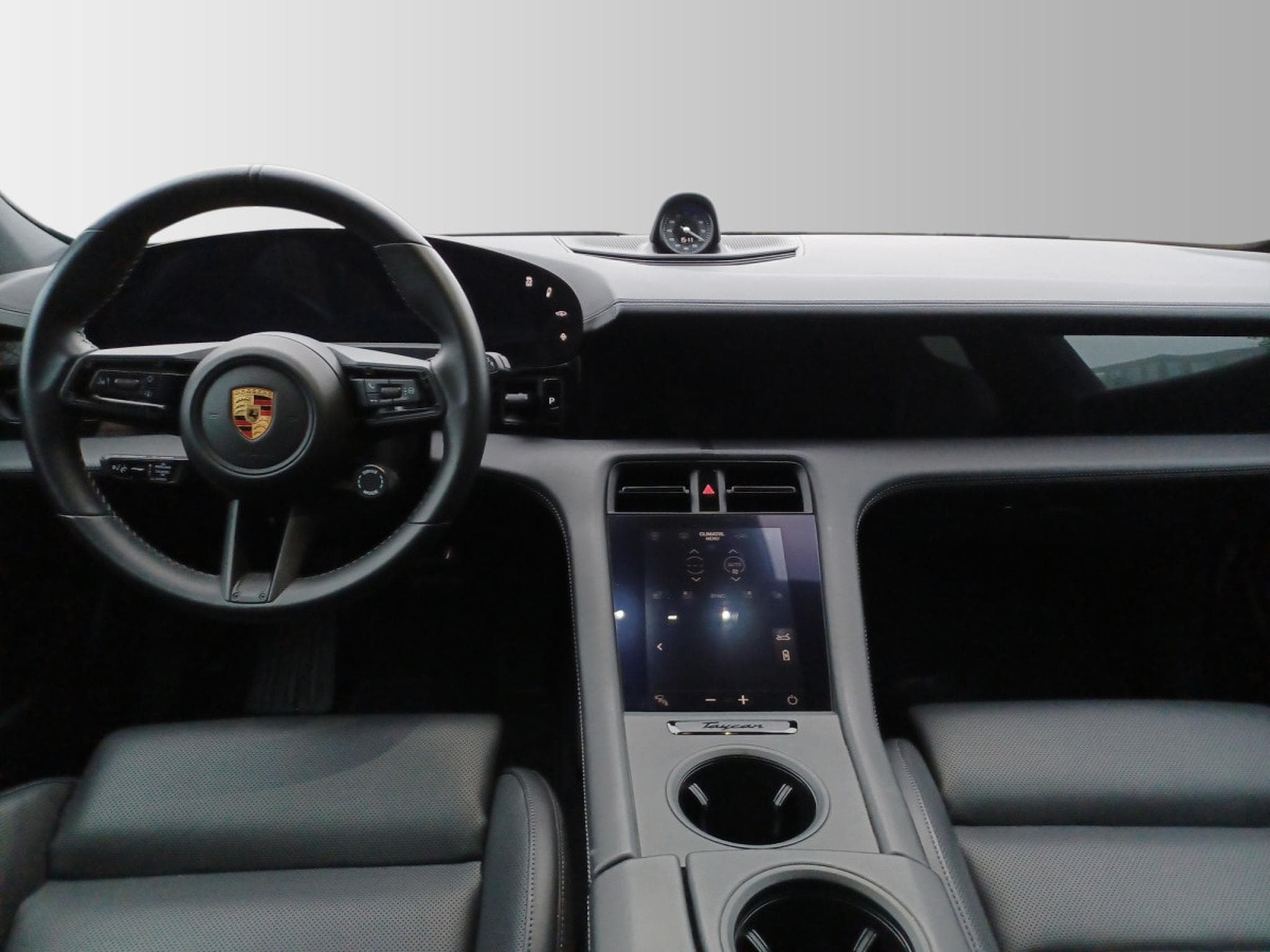 Porsche Taycan Sport Turismo (2022) - Photo 9