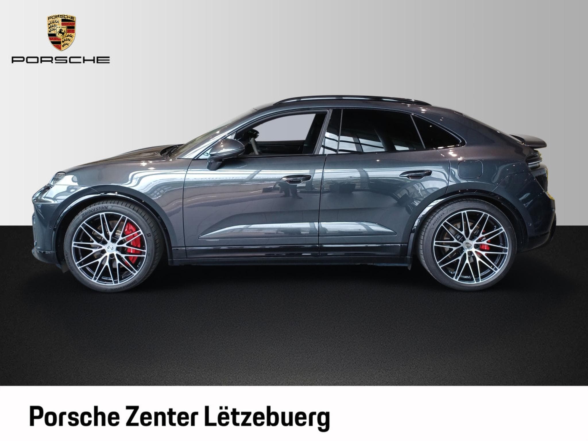 Porsche Macan Turbo (2024) - Photo 2