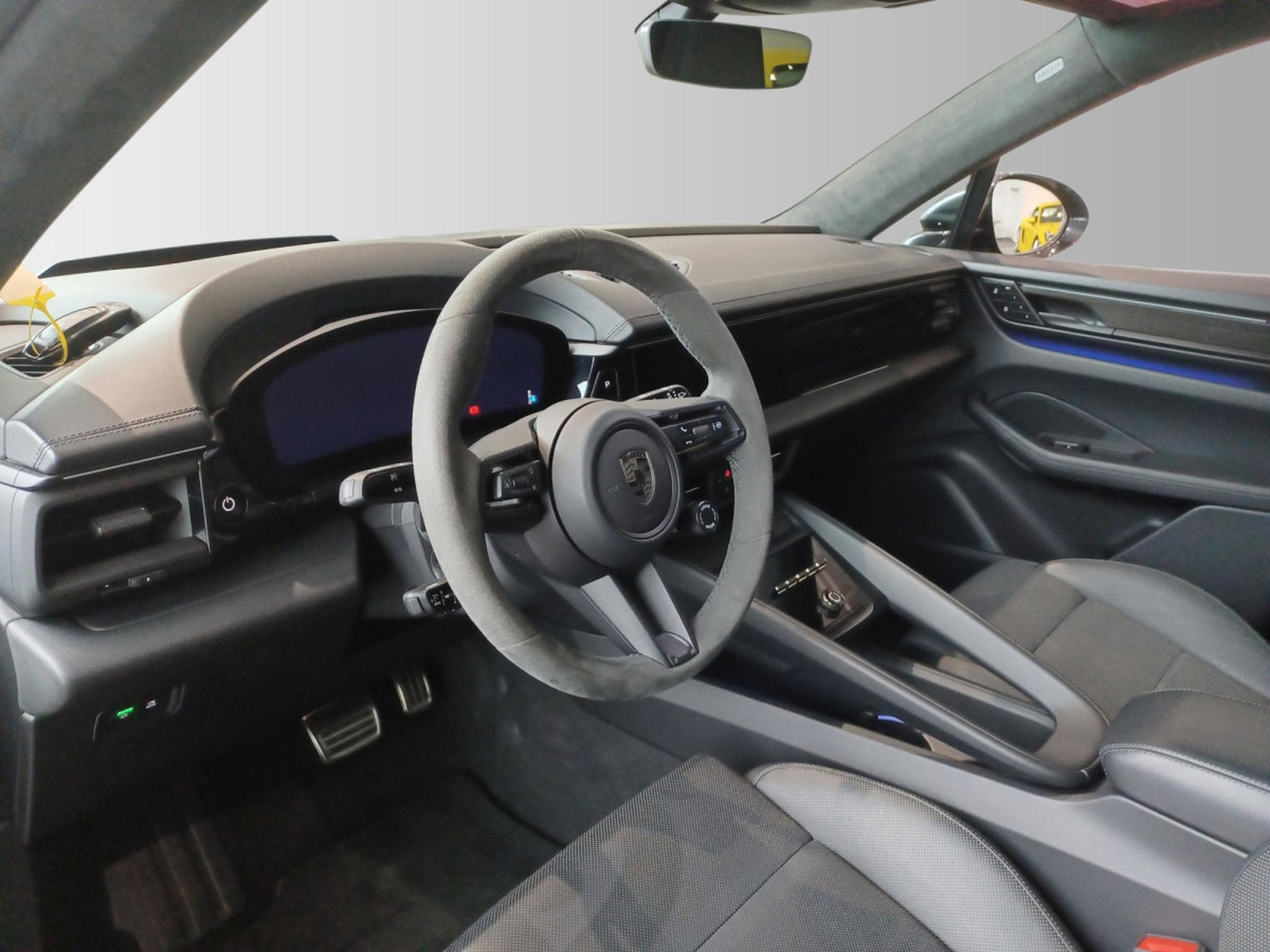 Porsche Macan Turbo (2024) - Photo 9