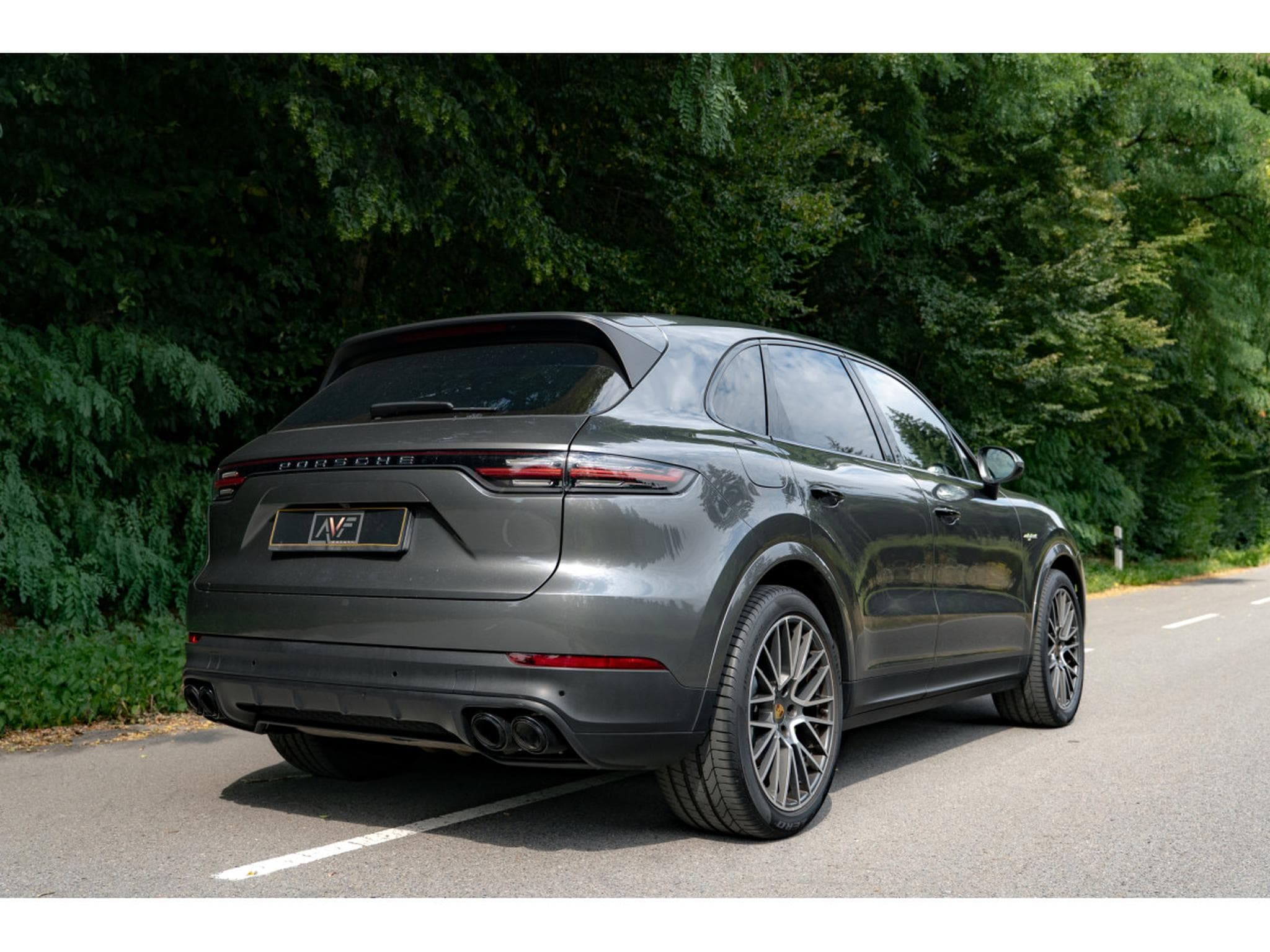 Porsche Cayenne E HYBRID (2021) - Photo 6