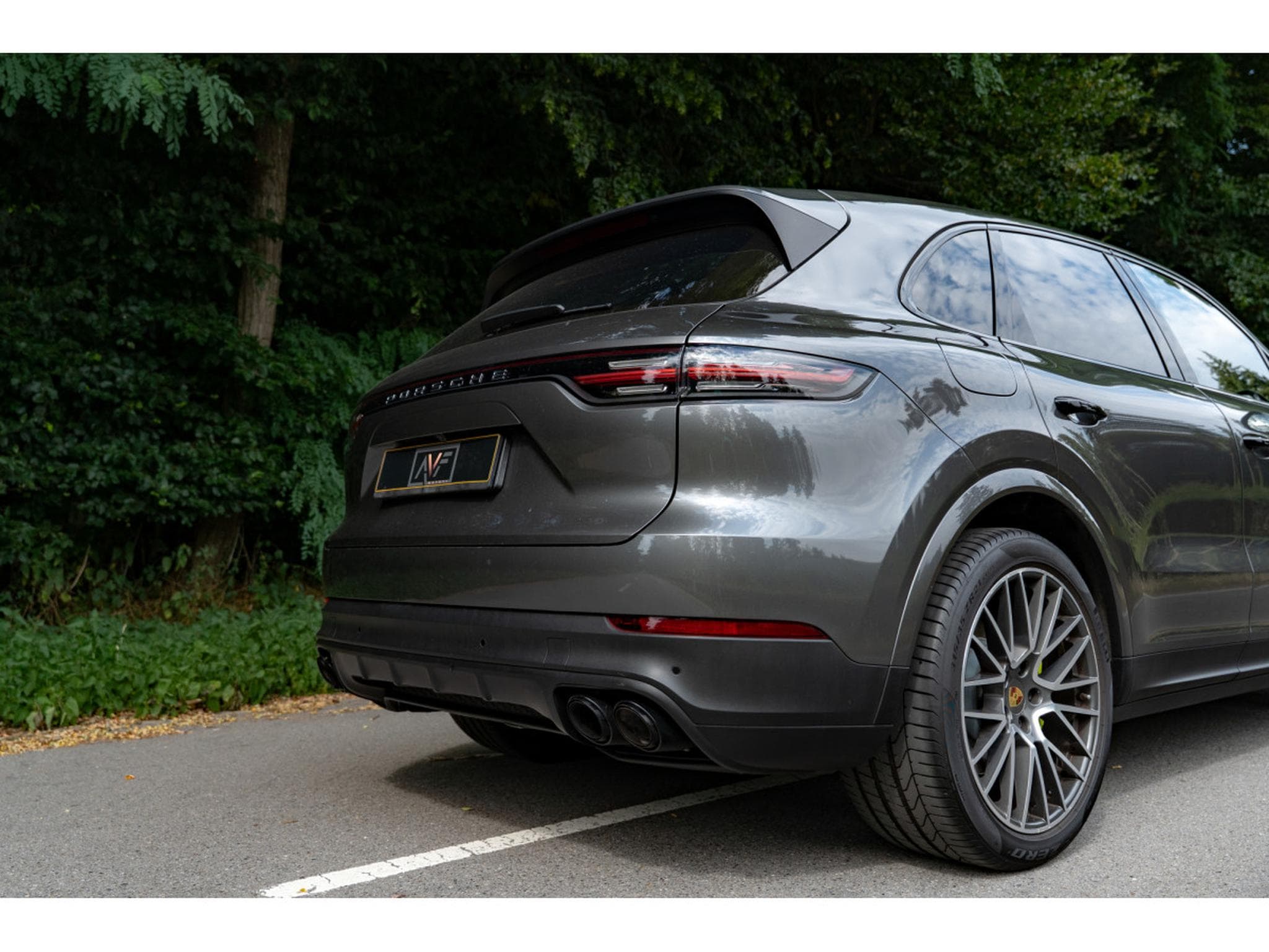 Porsche Cayenne E HYBRID (2021) - Photo 7