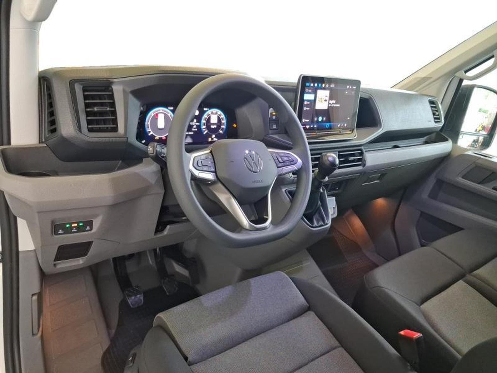 VW Crafter 35 L3H2 (2025) - Photo 2