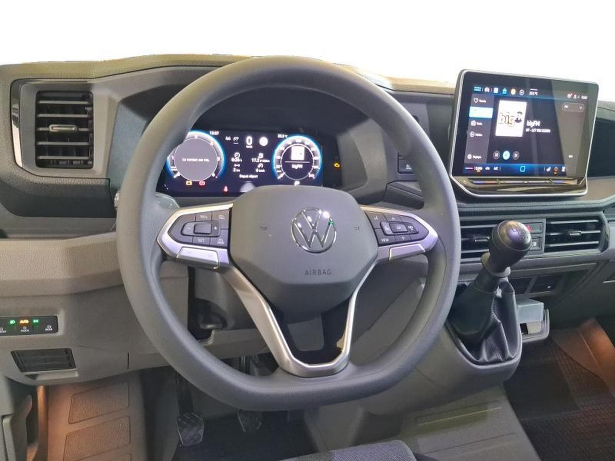VW Crafter 35 L3H2 (2025) - Photo 9