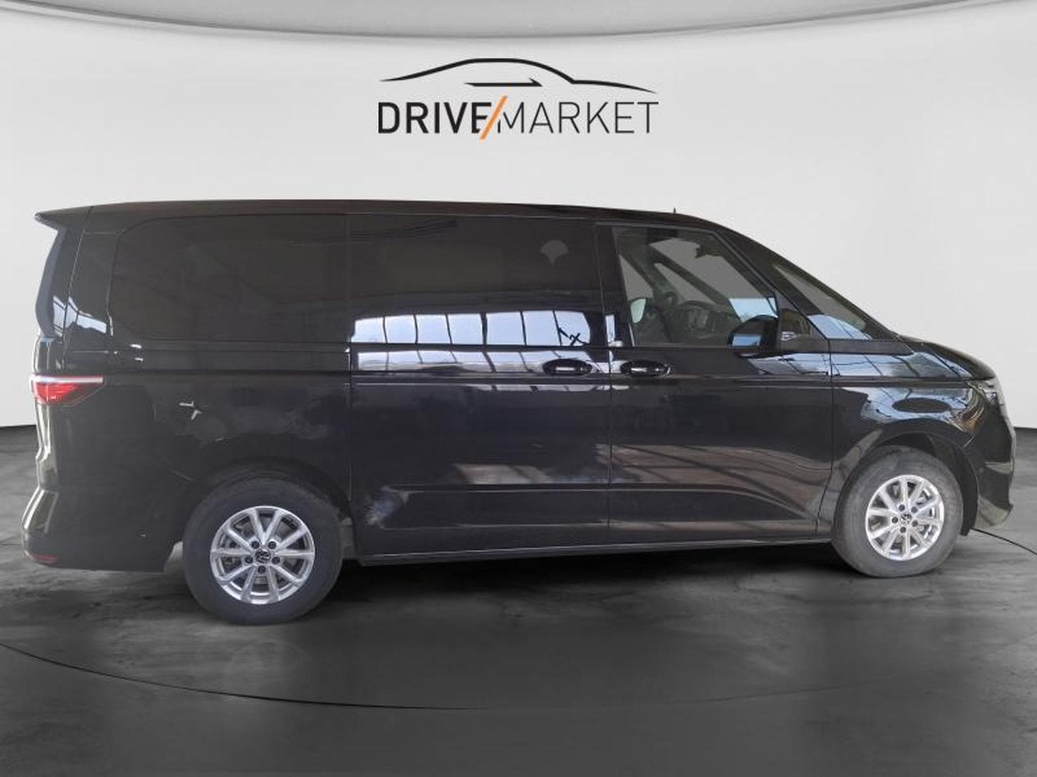 VW T7 Life LONG (2026) - Photo 21