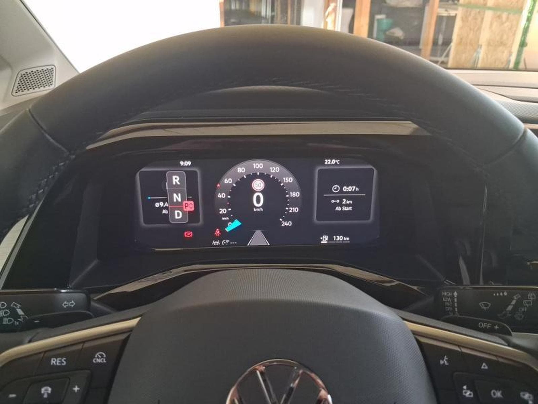VW T7 Life LONG (2026) - Photo 6
