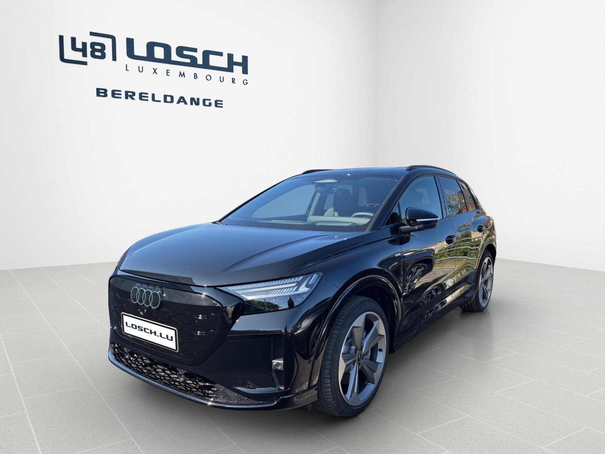 Audi Q4 e-tron SUV (2026) - Photo 1