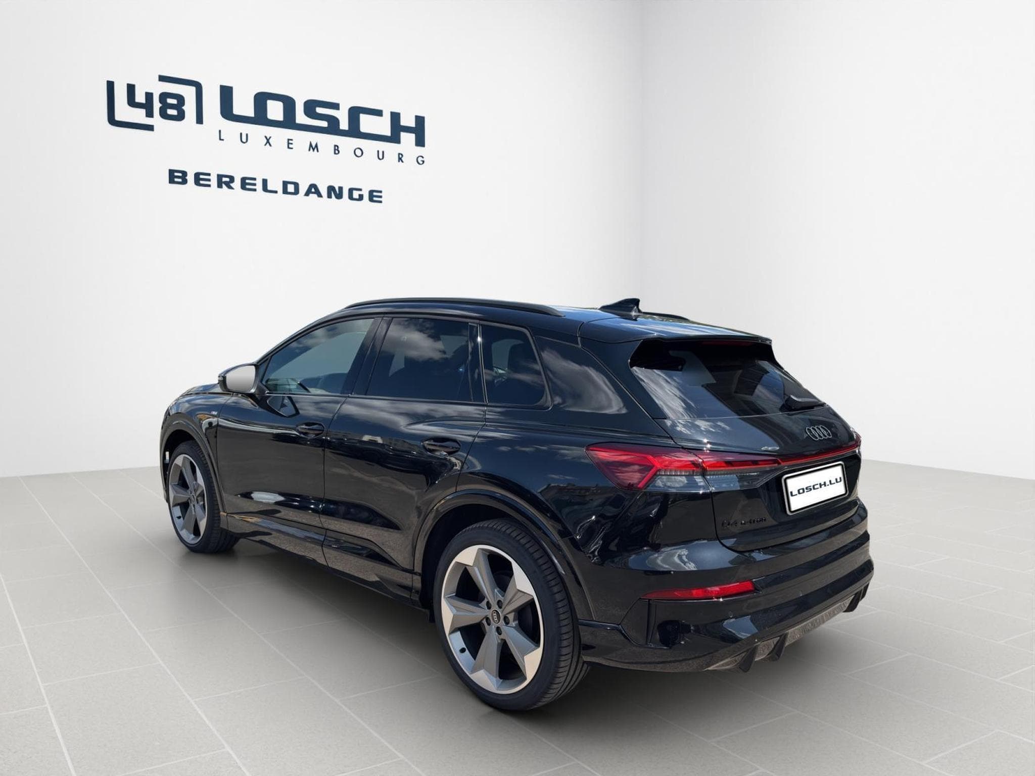 Audi Q4 e-tron SUV (2026) - Photo 4