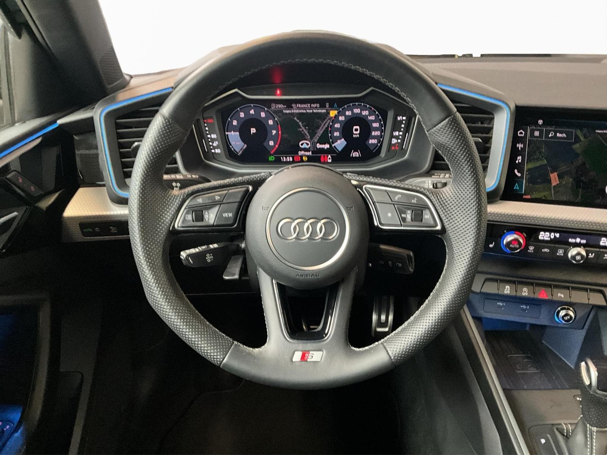 Audi A1 SB+Advanced+30TFSI+S-Tronic+RearView (2023) - Photo 12