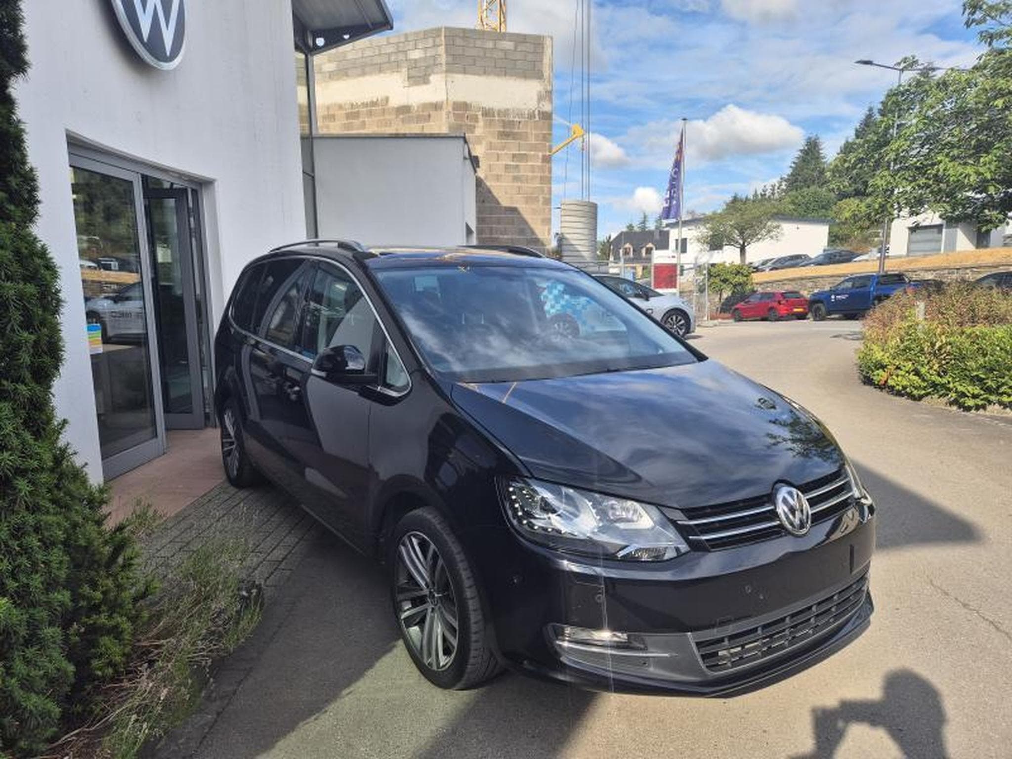 VW Sharan Highline (2017) - Photo 2
