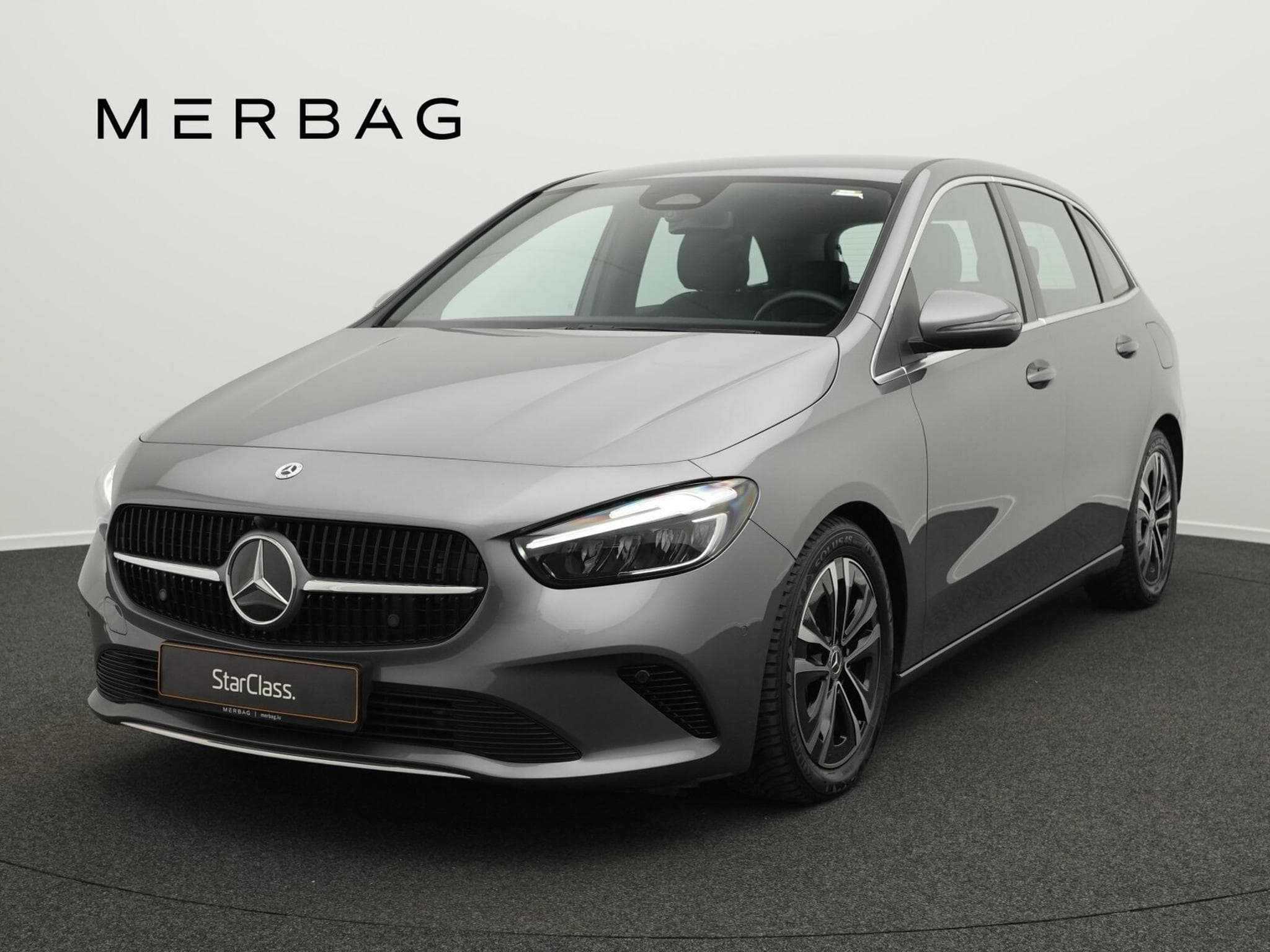 Mercedes B 180 d LED+Kamera+Apple+MBUX (2025) - Photo 1