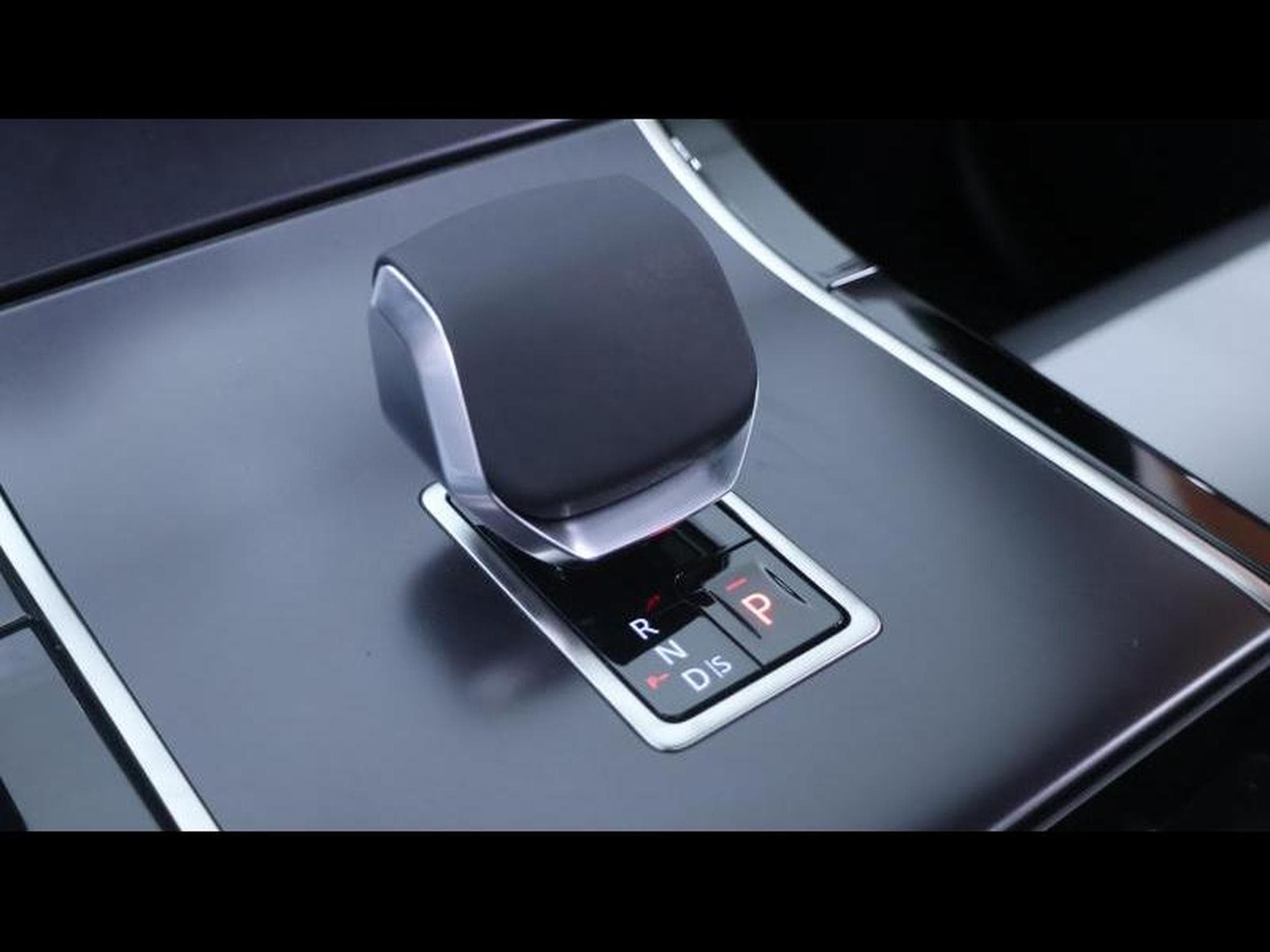 Land-Rover Range Rover Velar D200 Dynamic SE AWD Auto (2026) - Photo 19