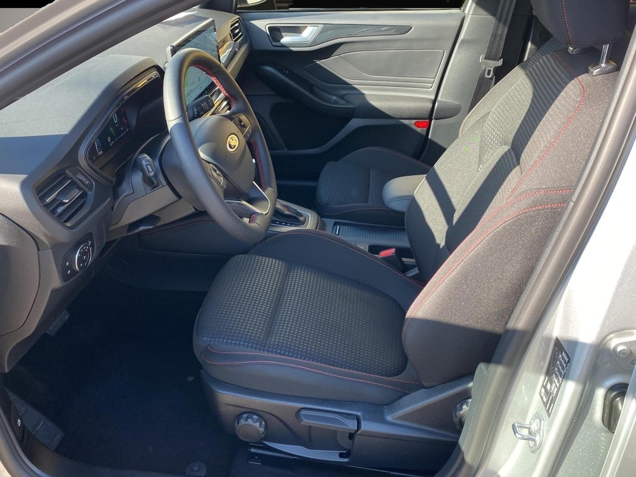 Ford Focus (2024) - Photo 3
