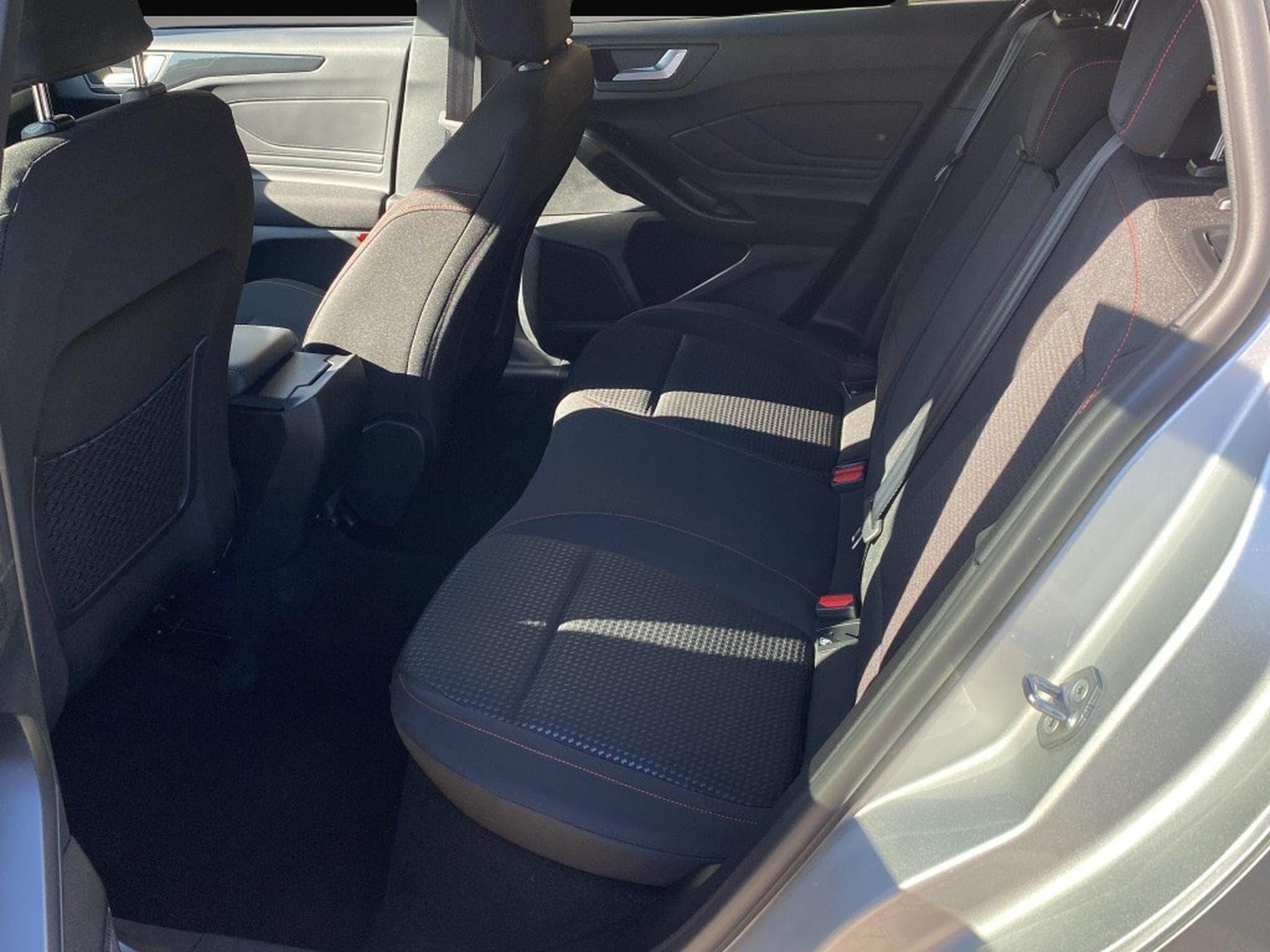 Ford Focus (2024) - Photo 5