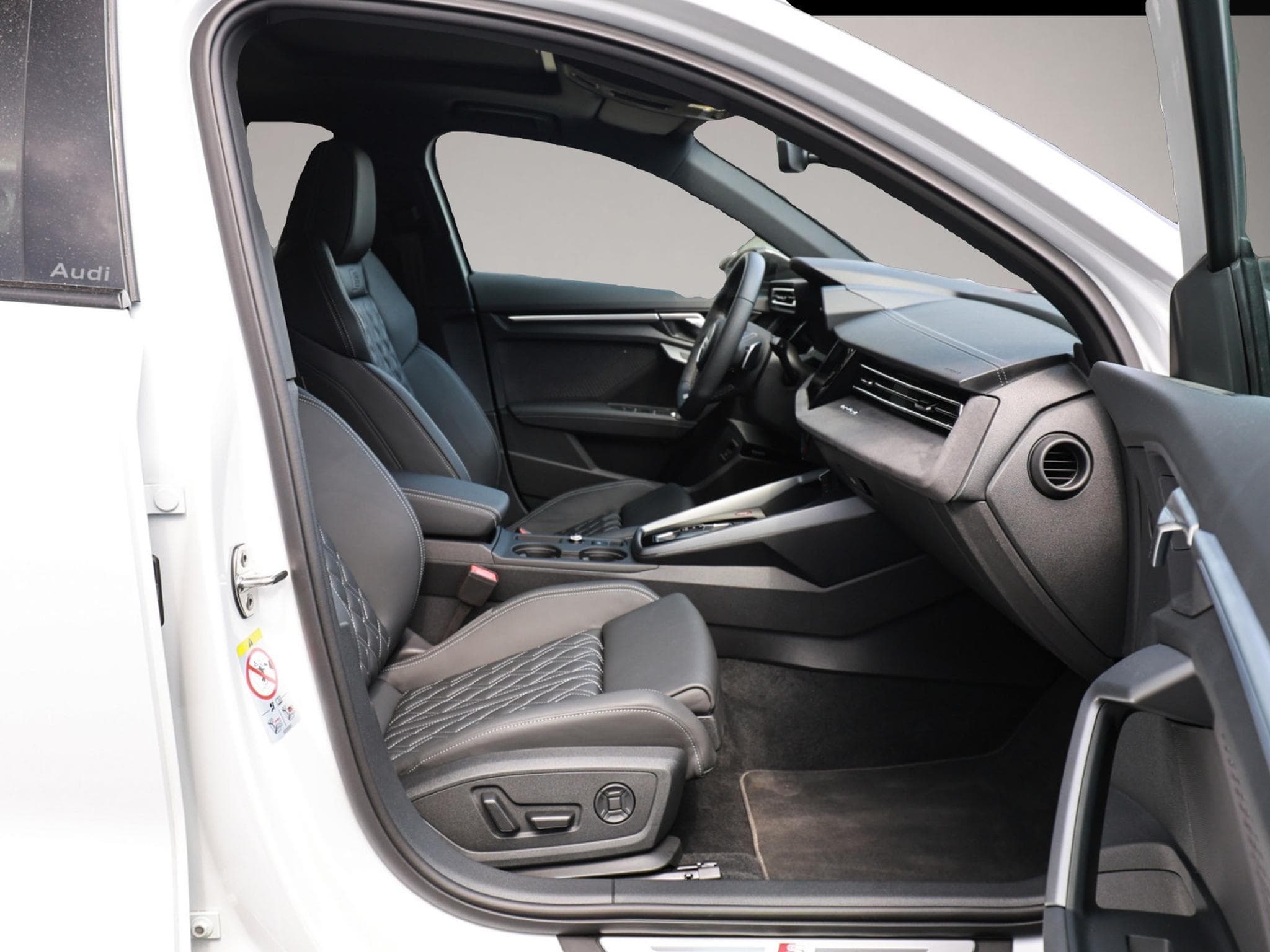 Audi S3 (2025) - Photo 2