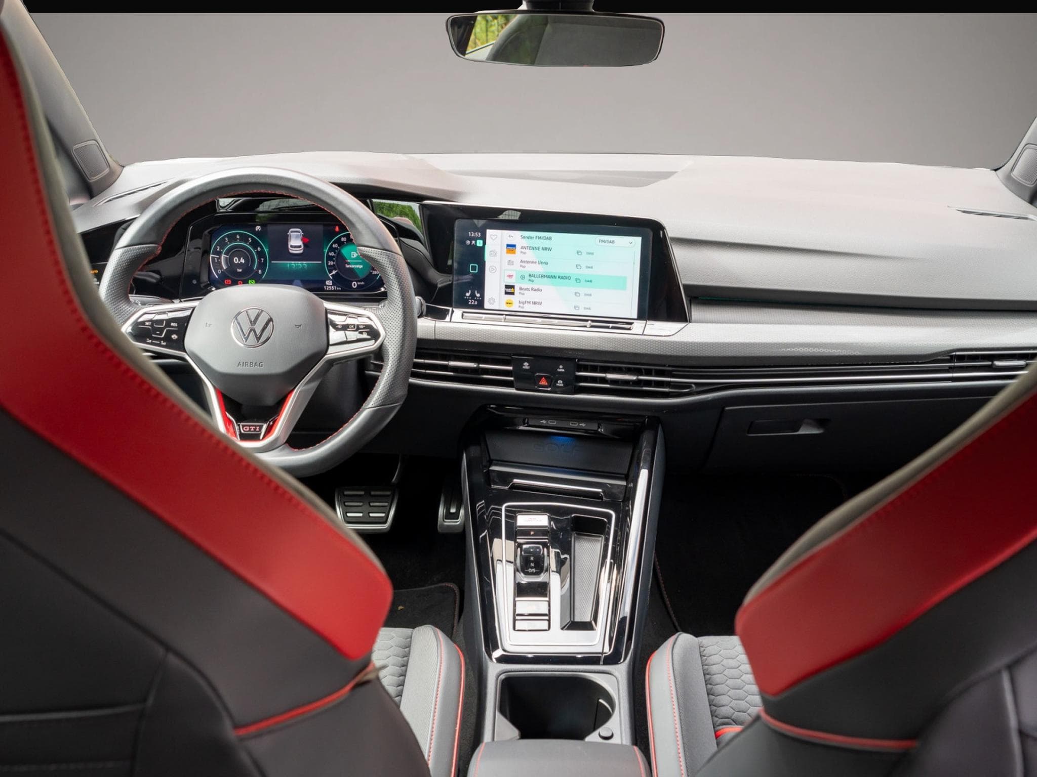 VW Golf (2024) - Photo 5