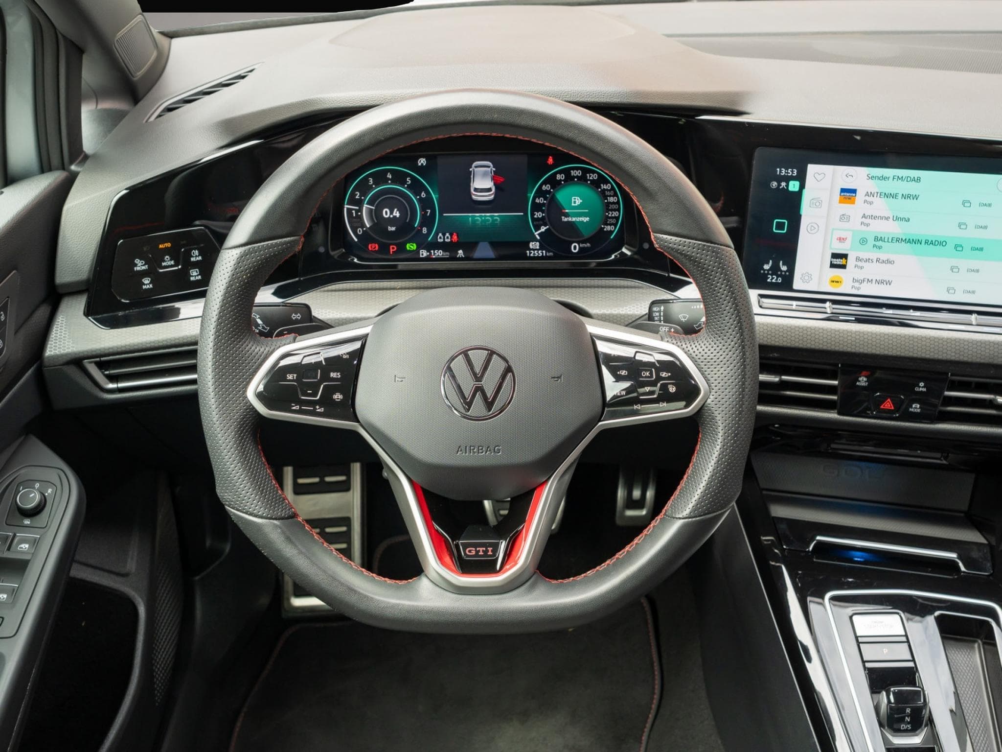 VW Golf (2024) - Photo 6