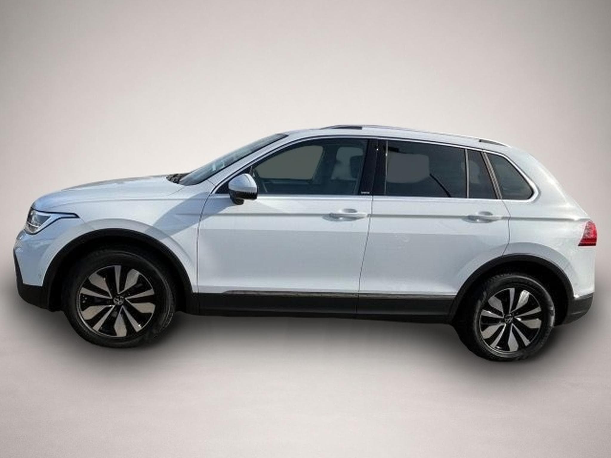 VW Tiguan (2024) - Photo 2