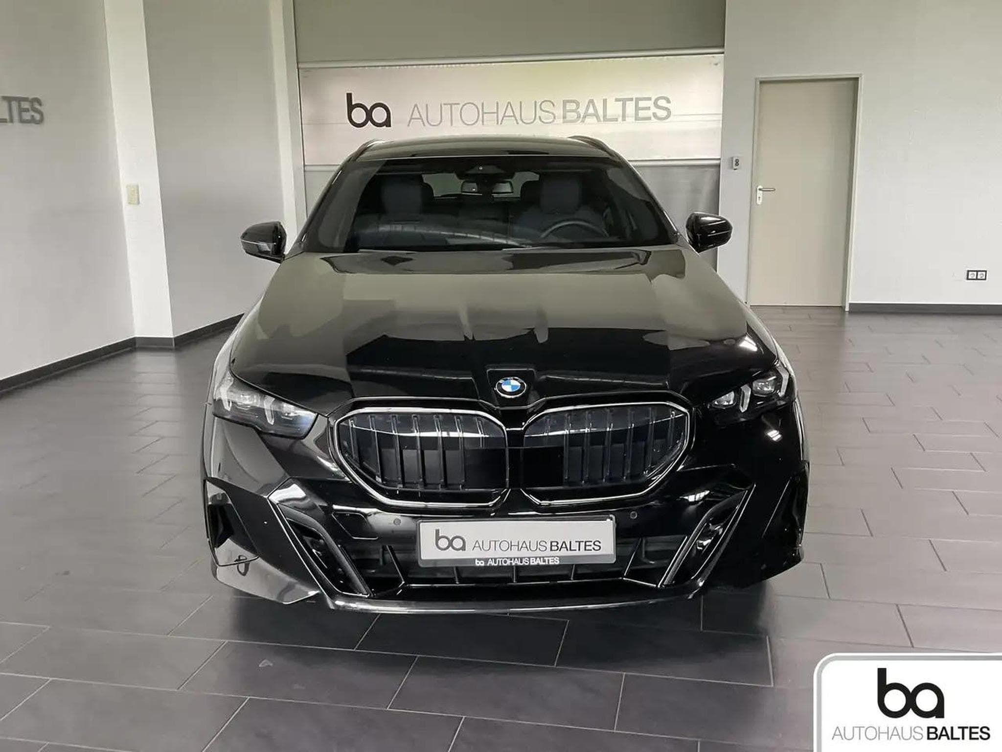 BMW 540 (2025) - Photo 2