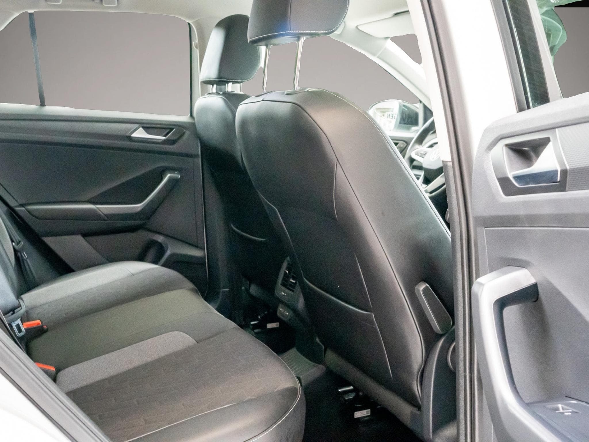 VW T-Roc (2025) - Photo 4