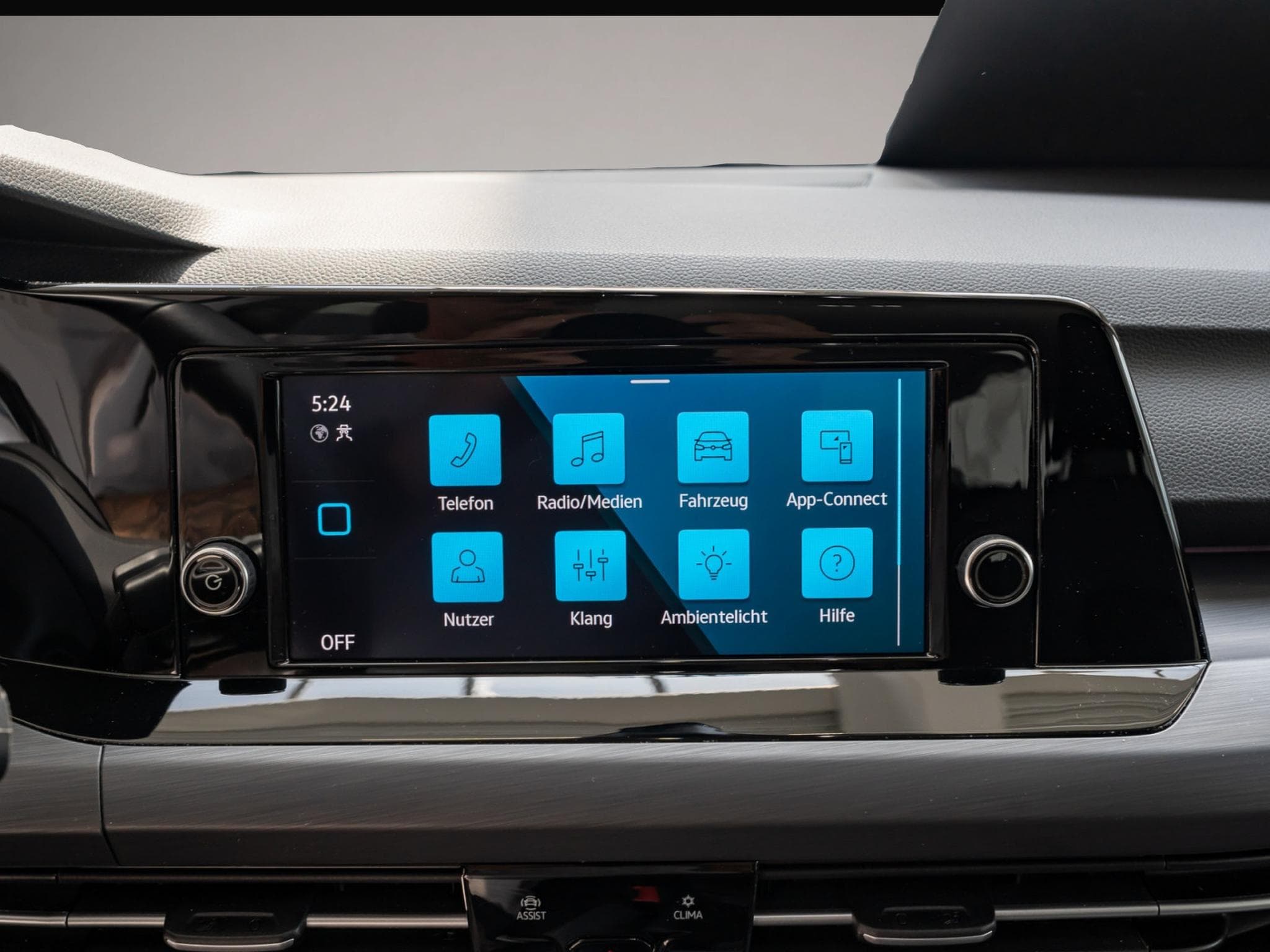 VW Golf (2024) - Photo 7