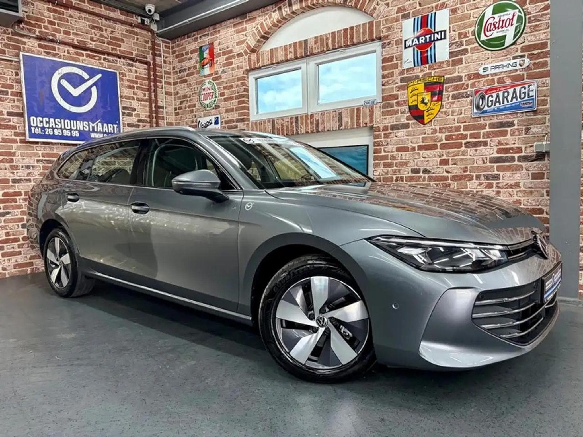 VW Passat (2025) - Photo 1