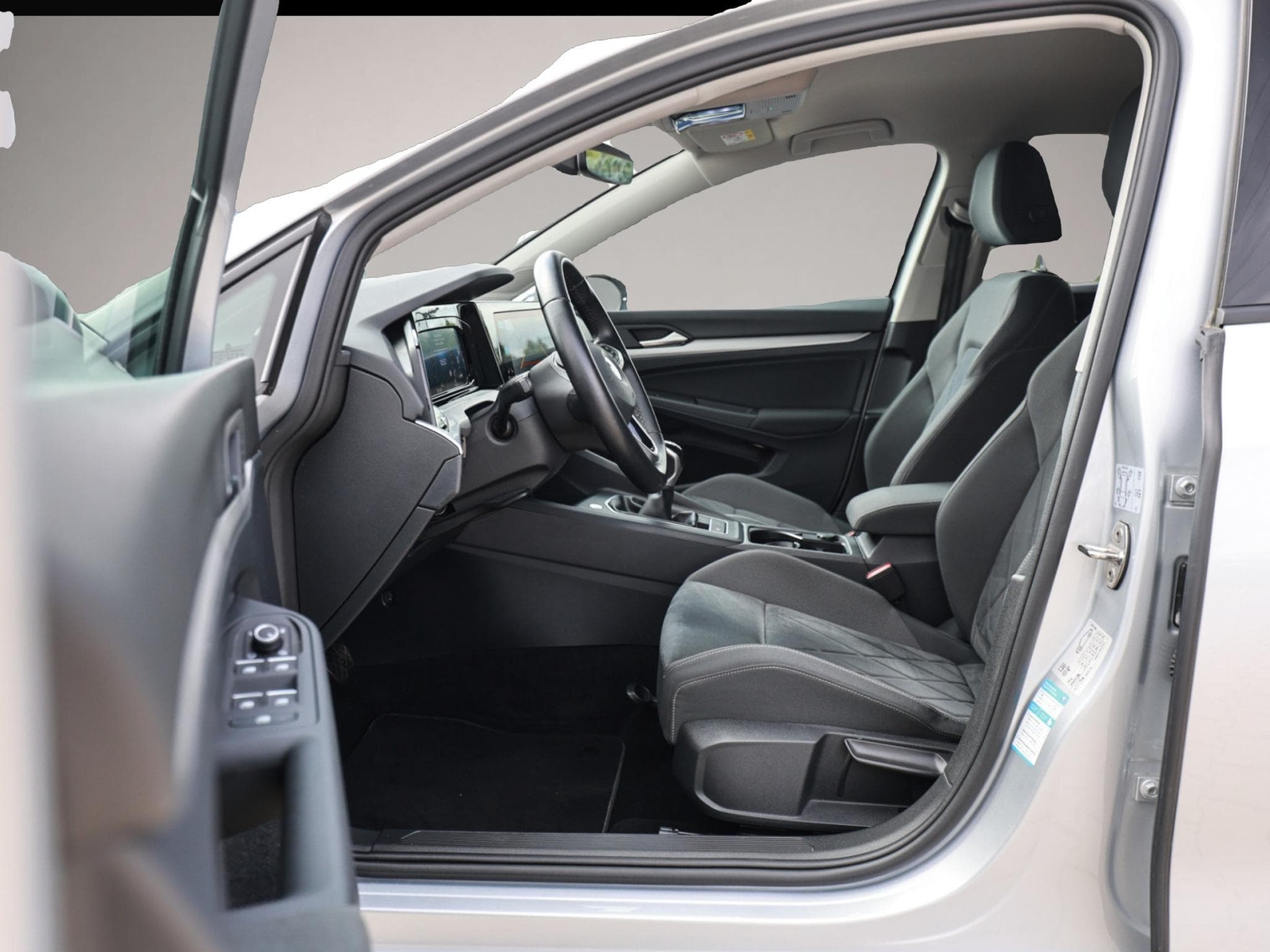 VW Golf (2022) - Photo 7