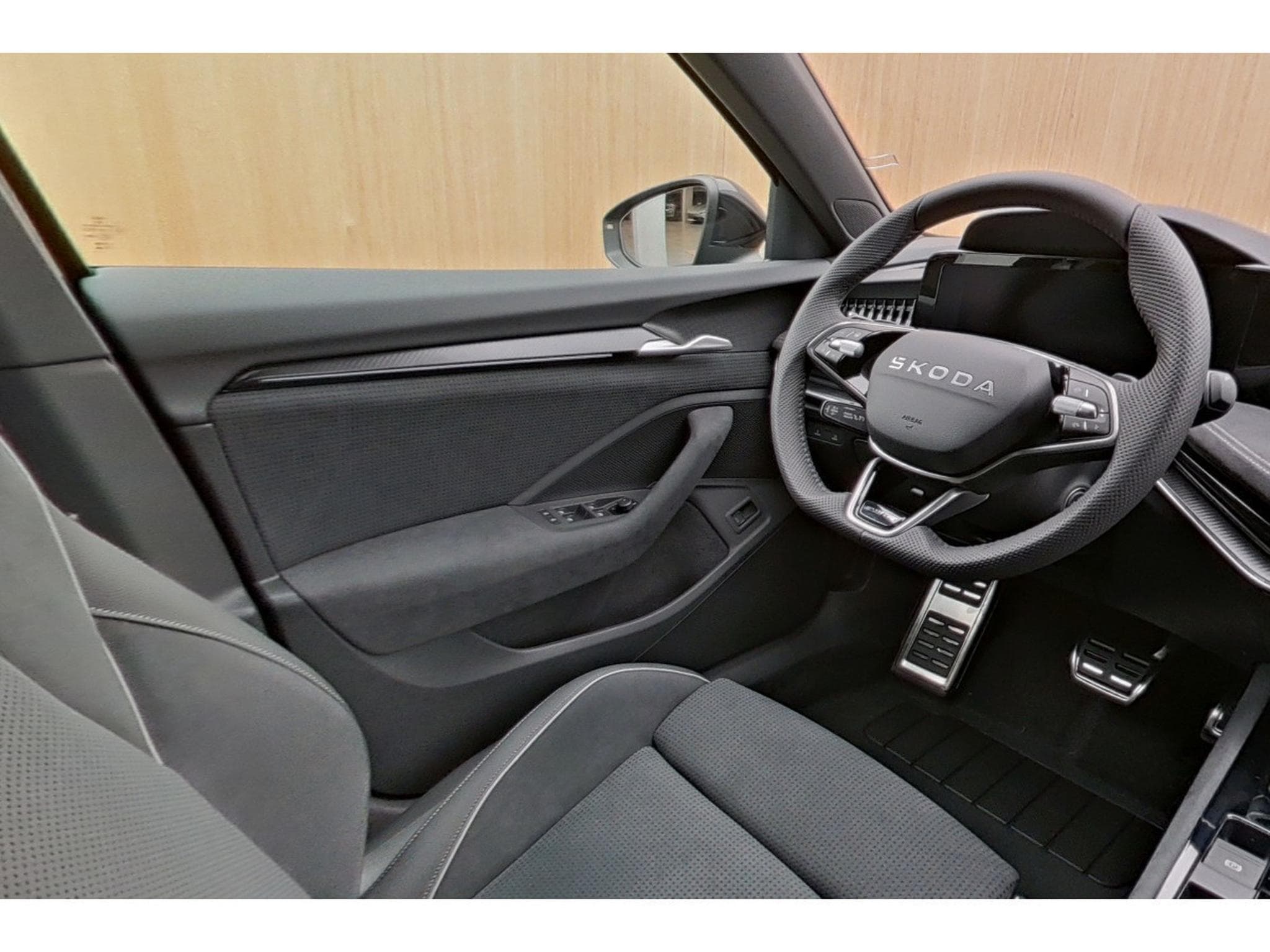 Skoda Superb Combi Sportline 2.0 TDI 4x4 DSG7 142 kW-193CV - Garantie 5 a (2025) - Photo 11