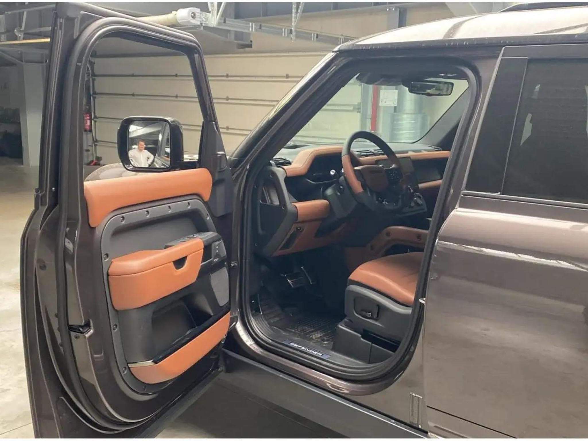 Land-Rover Defender (2026) - Photo 14