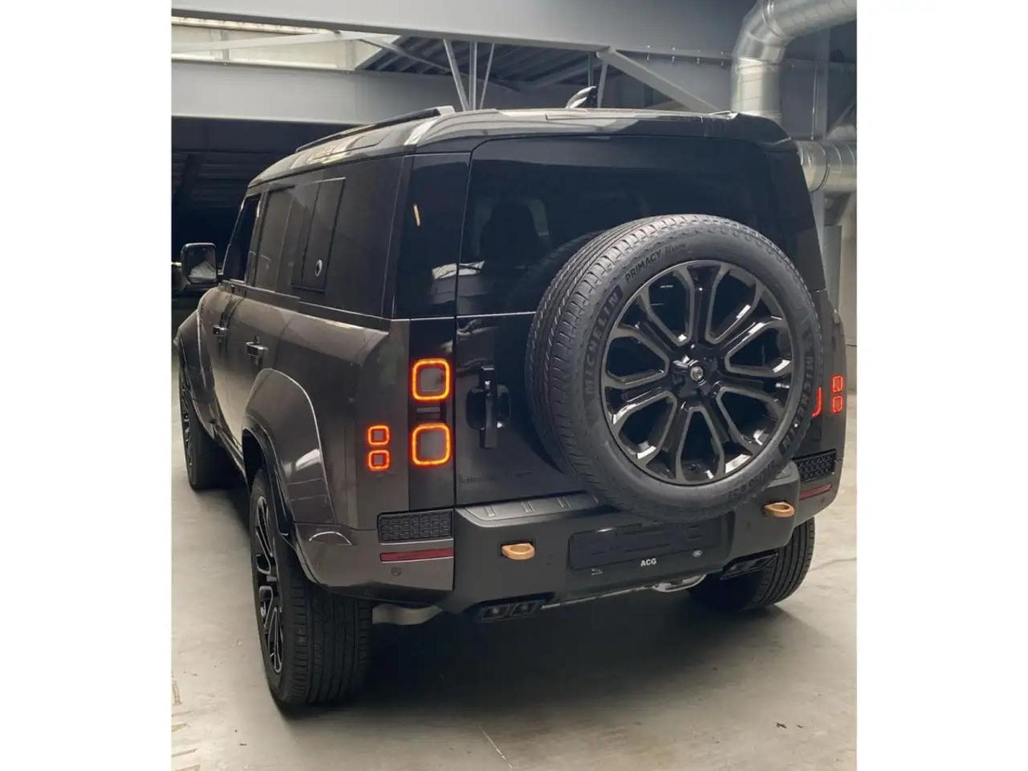 Land-Rover Defender (2026) - Photo 6