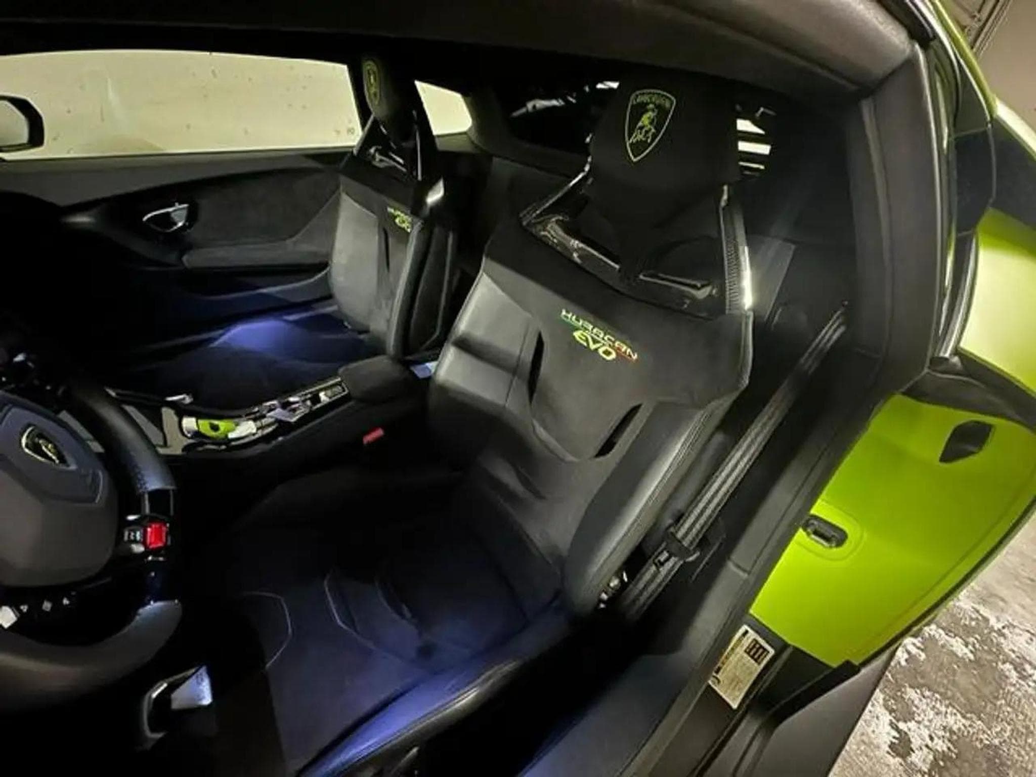 Lamborghini Huracán (2021) - Photo 9