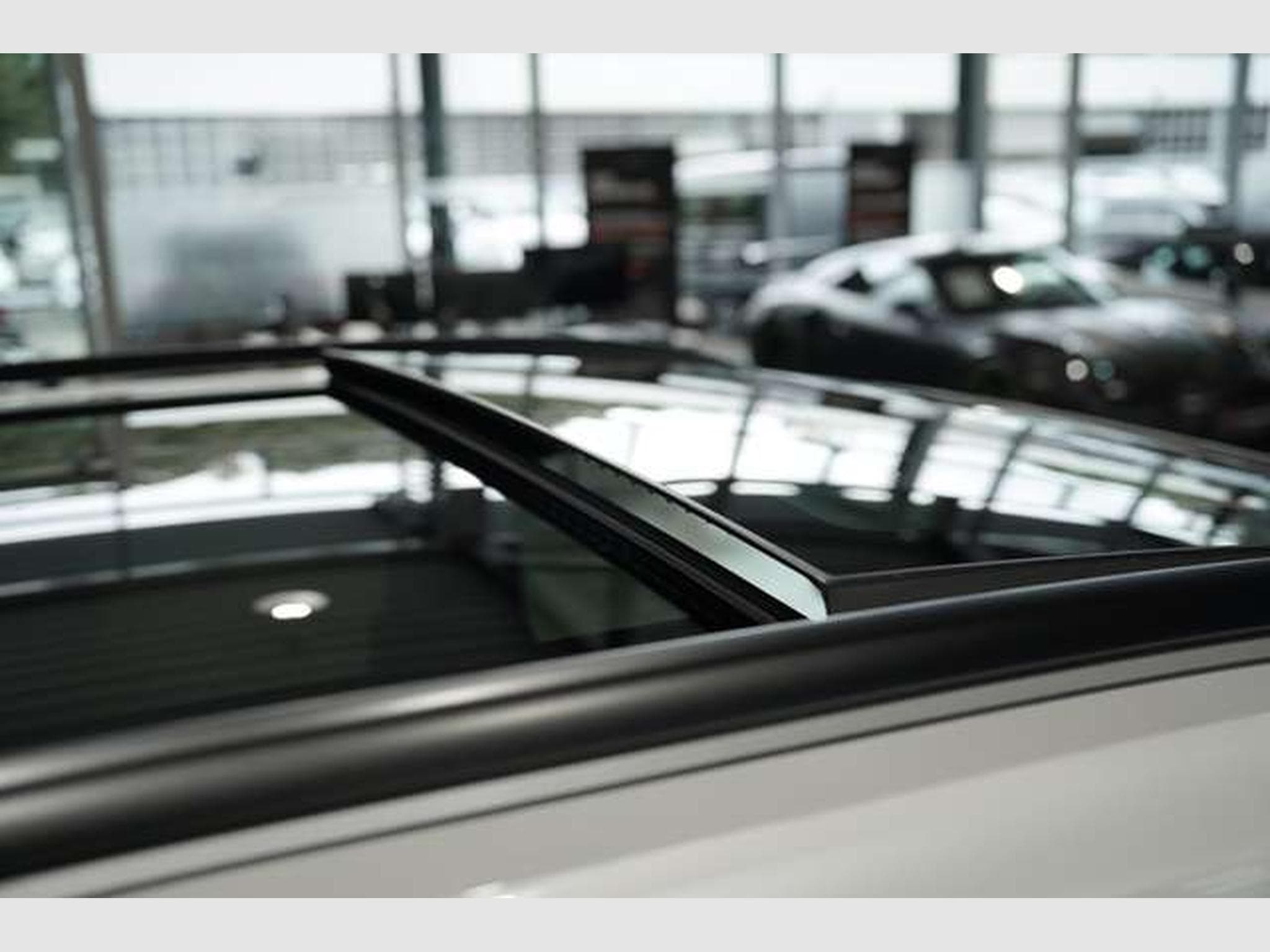VW Touran R Line *ACC *Pano *Standhzg *AHK *Kamera (2021) - Photo 14