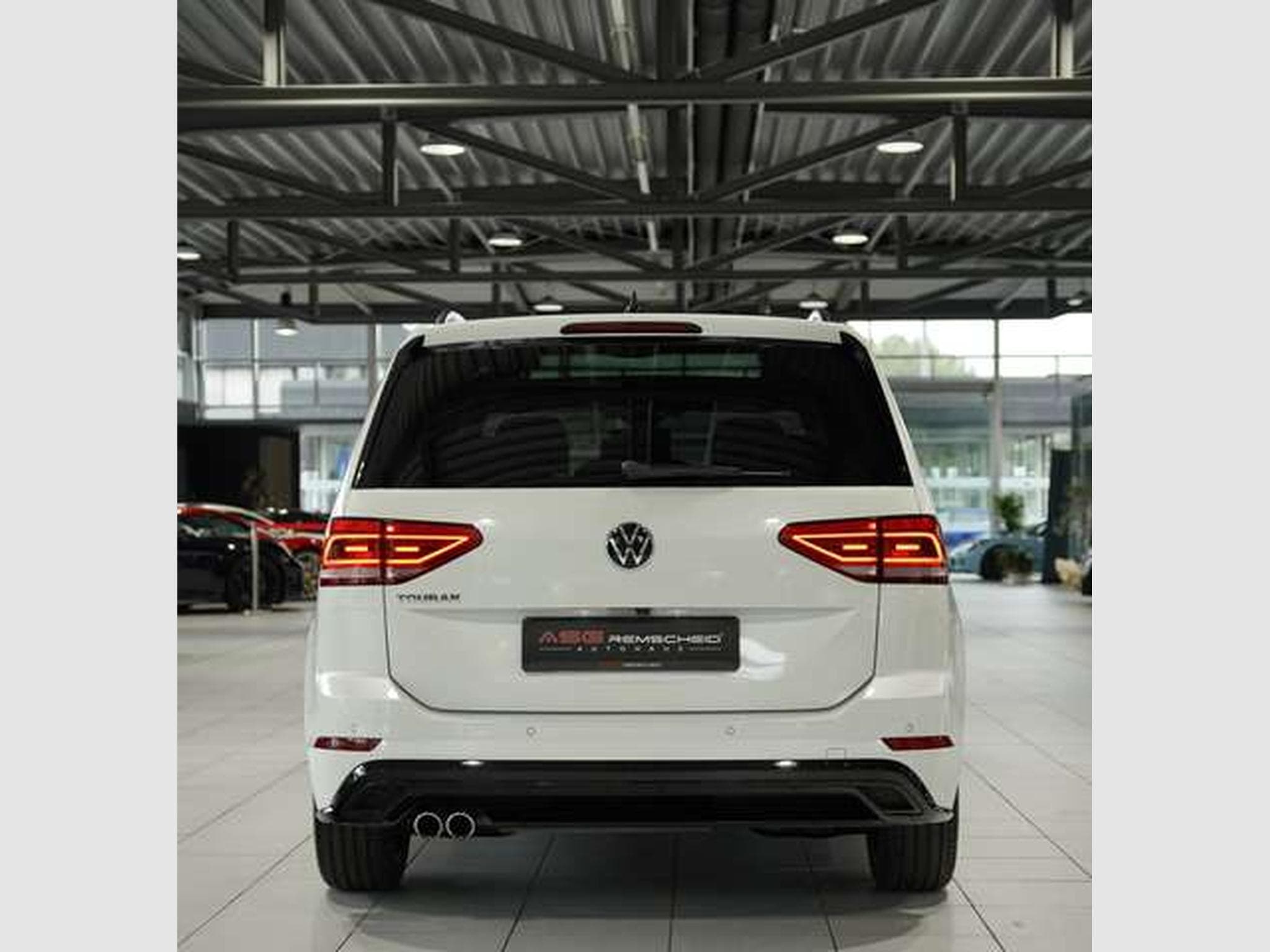 VW Touran R Line *ACC *Pano *Standhzg *AHK *Kamera (2021) - Photo 9
