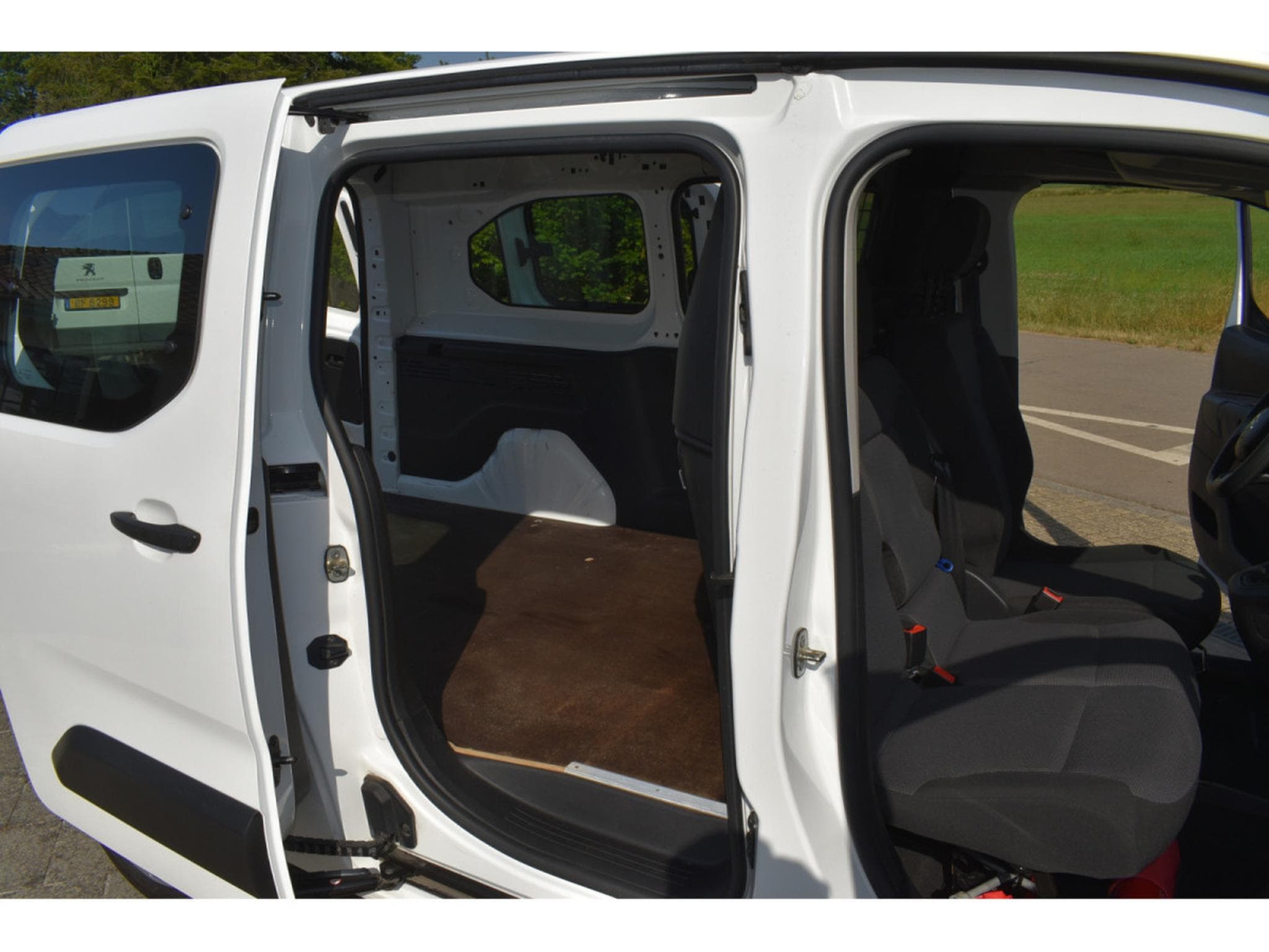 Citroën Berlingo Maxi 1,5 DCi 100 3 places très bon état (2021) - Photo 10