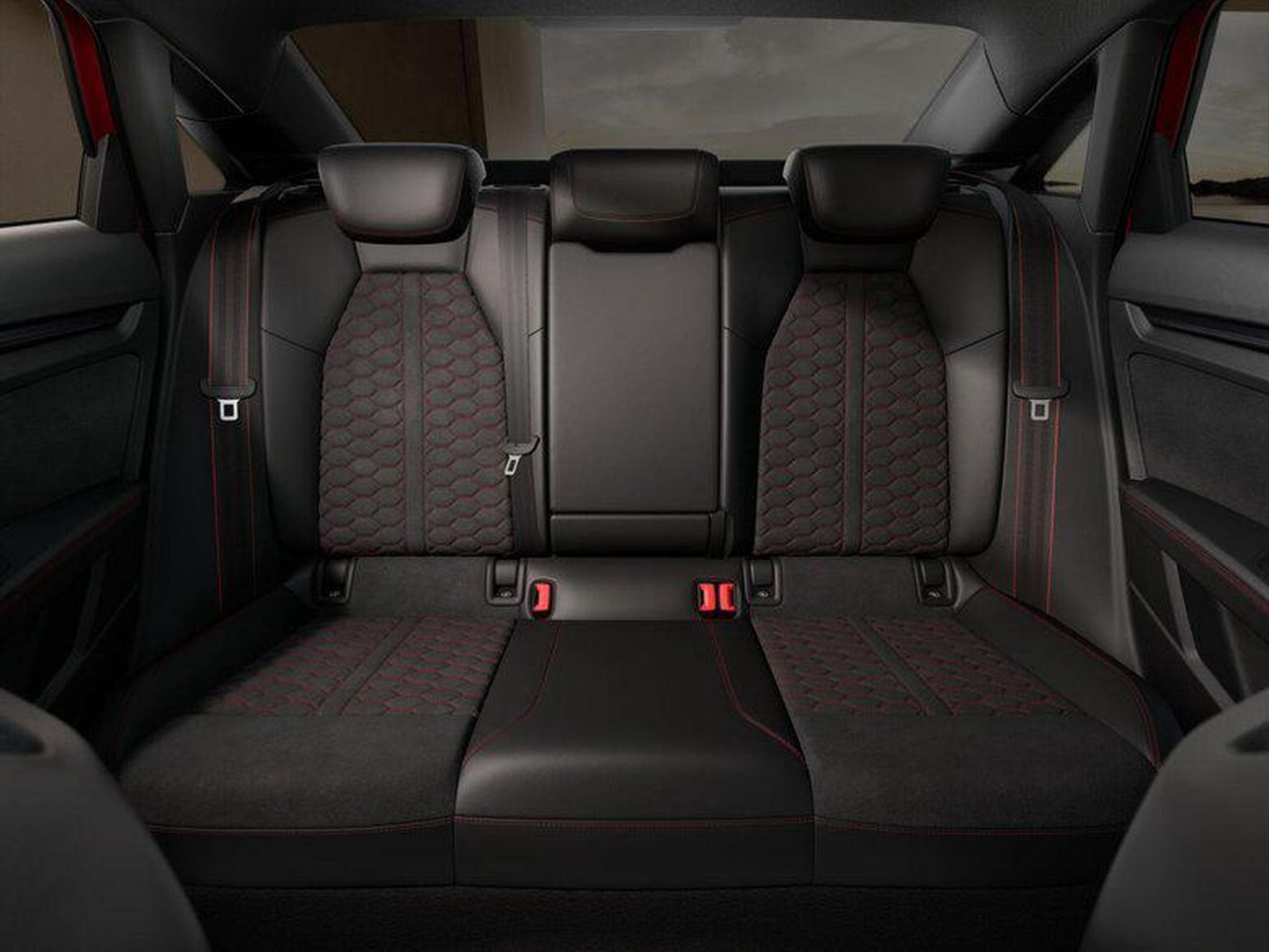 Audi RS3 Limousine 2.5 TFSI 7-Gang S tronic (2026) - Photo 5