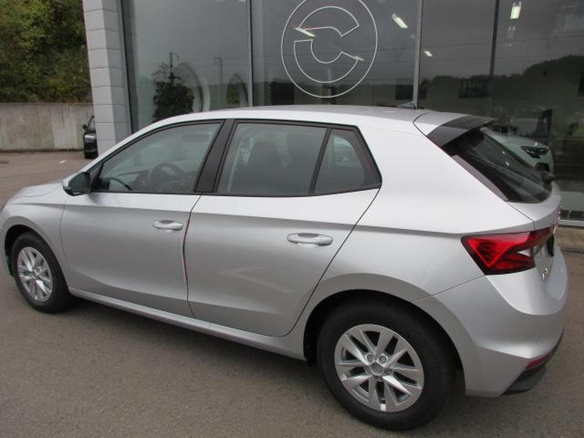 Skoda Fabia Selection 1.0 TSI (2024) - Photo 10