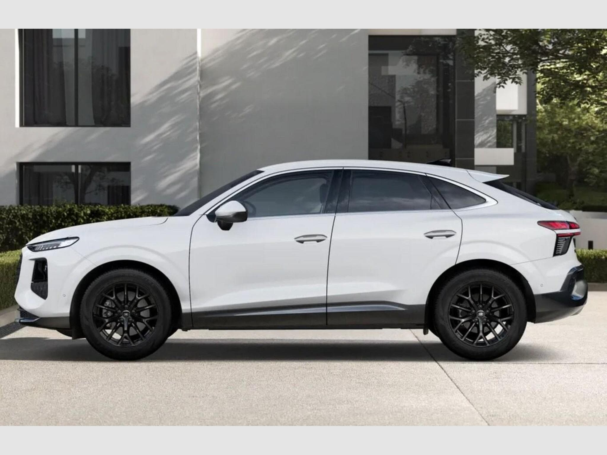 Audi Q3 Sportback Tech LED+ (2026) - Photo 2