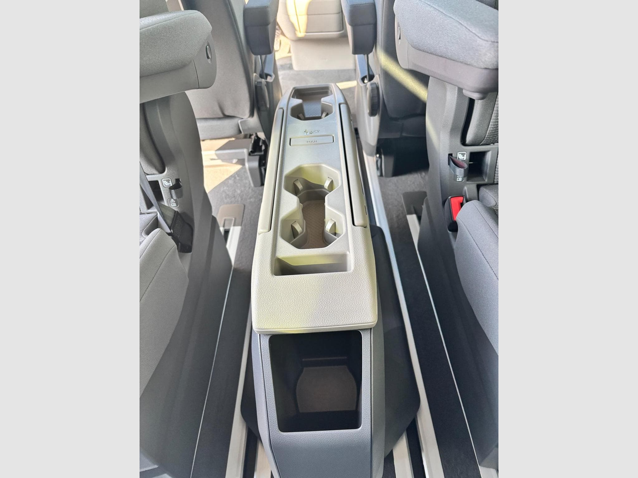 VW T7 Business (2026) - Photo 13