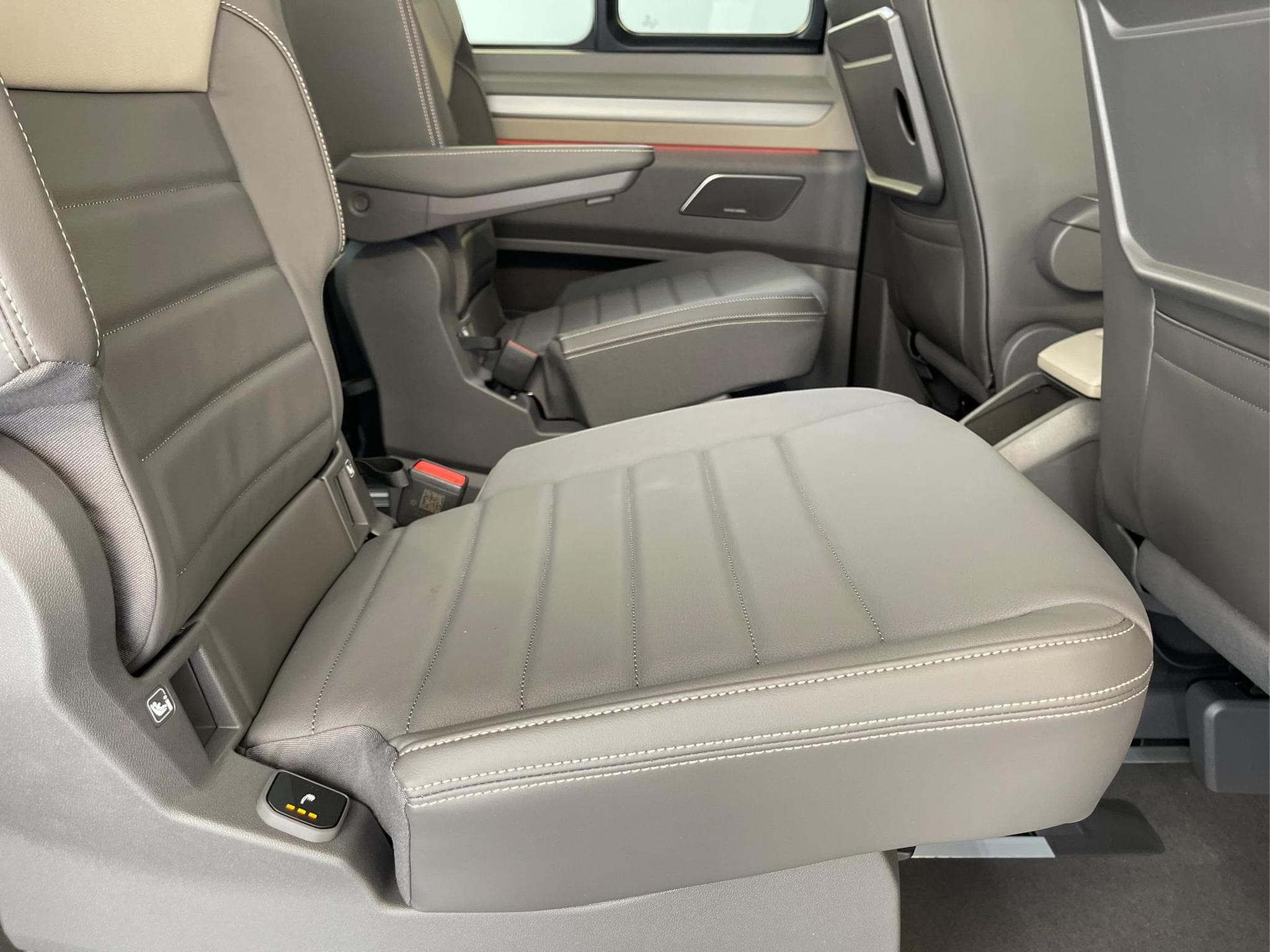 VW T7 Style (2026) - Photo 20
