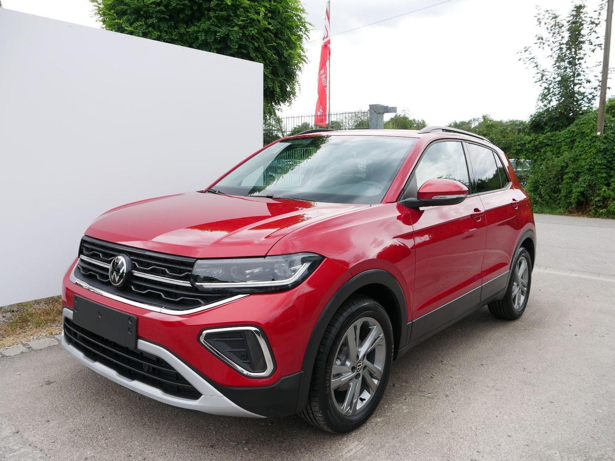 VW T-Cross LIFE (2026) - Photo 1