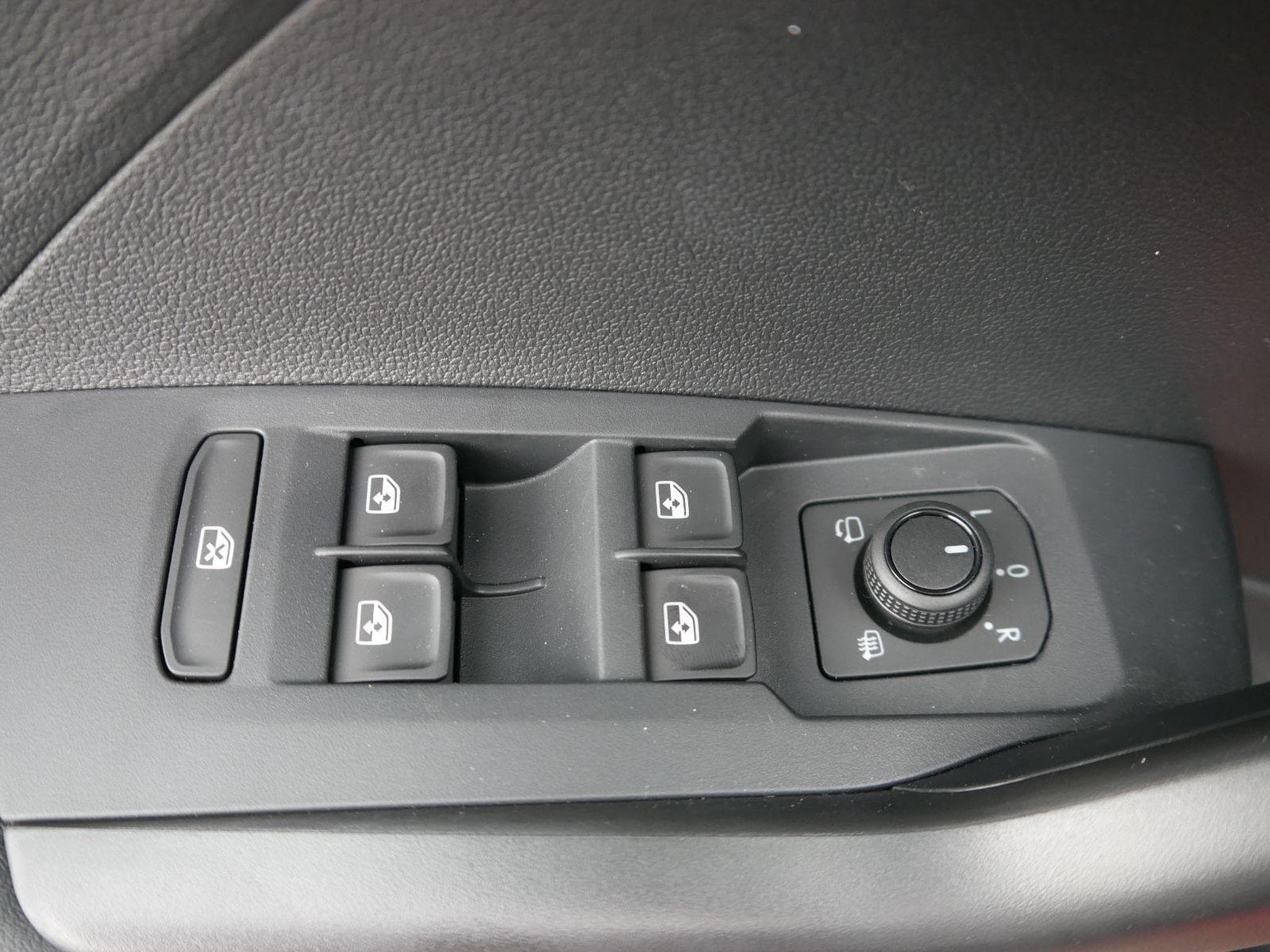 VW T-Cross LIFE (2026) - Photo 9