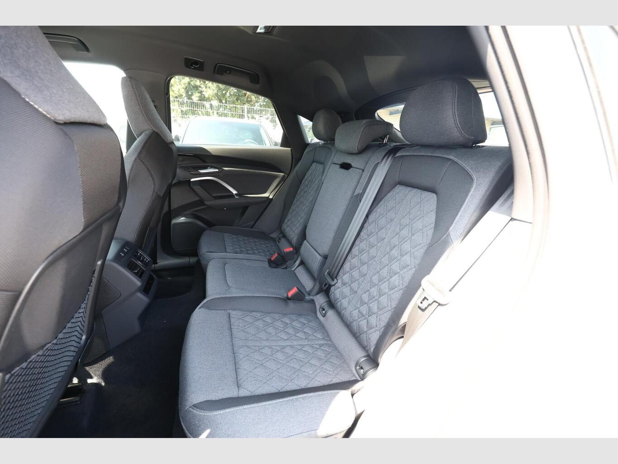 Audi Q5 Sportback S line (2026) - Photo 10